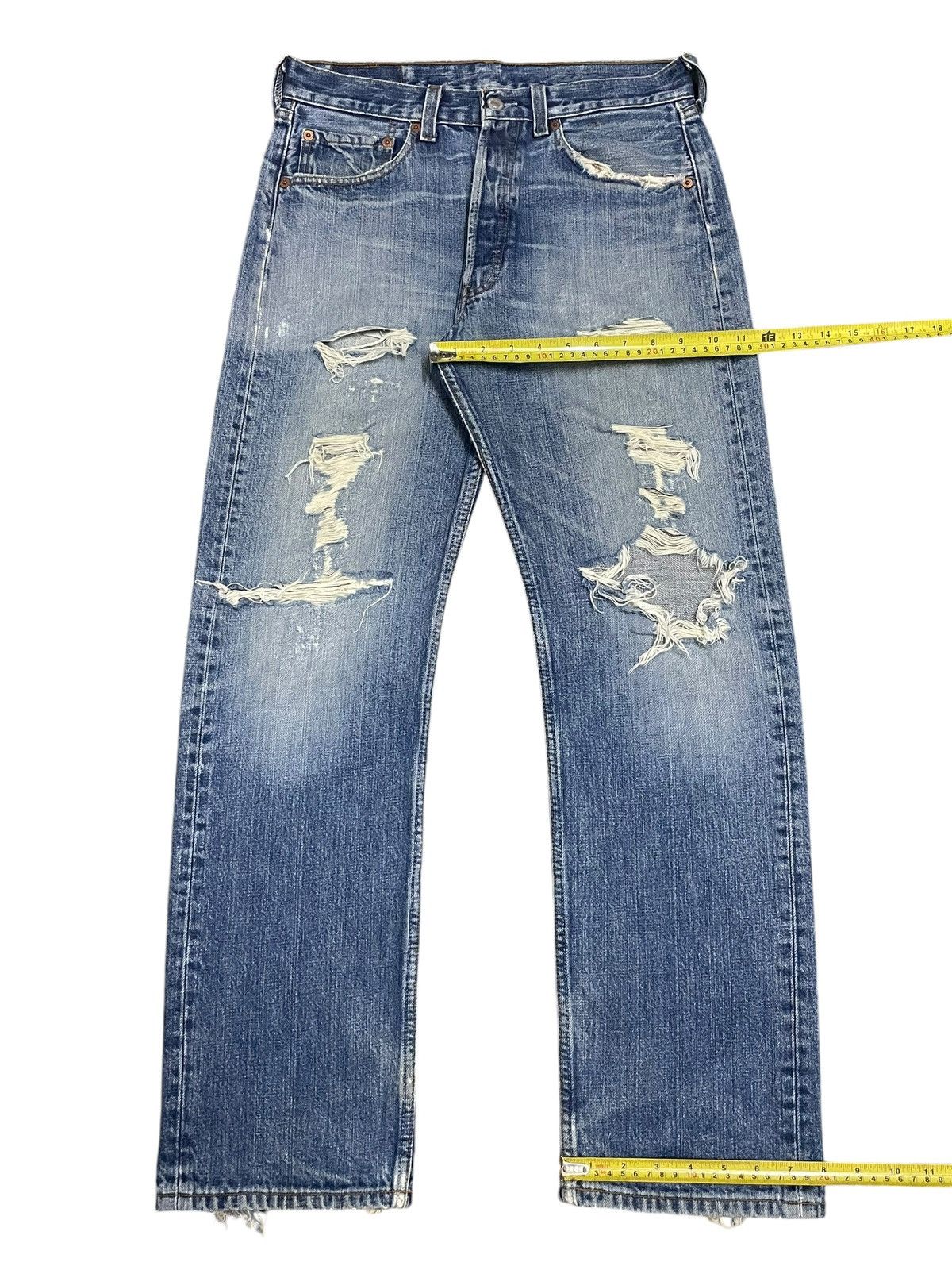 Levi's Vintage Levi’s 501 Button Fly Distressed BlueWash Jeans #C01 Size US 31 - 20 Thumbnail