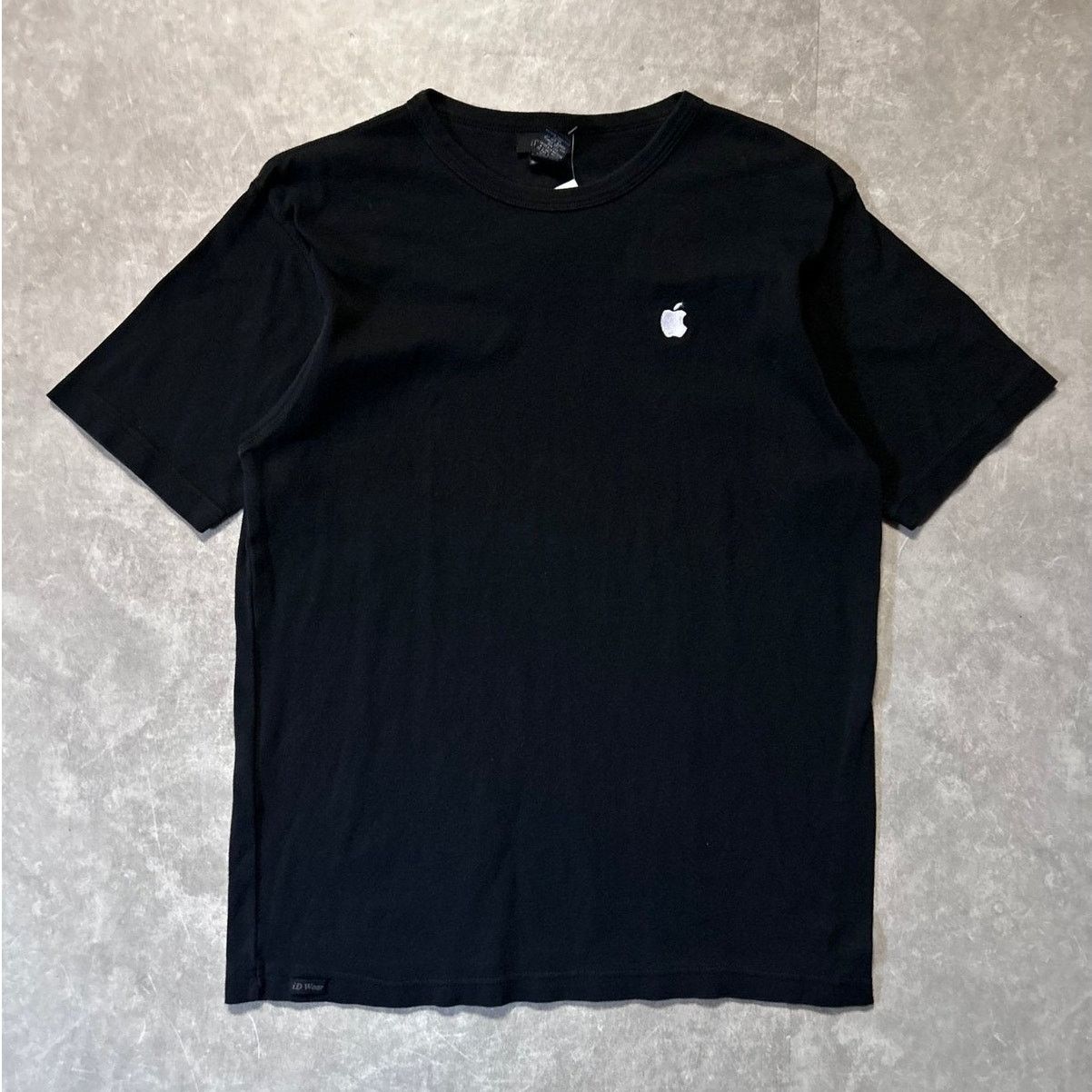 Other 2000s Vintage Apple Embroidered Black T Shirt -L Size US L / EU 52-54 / 3 - 1 Thumbnail