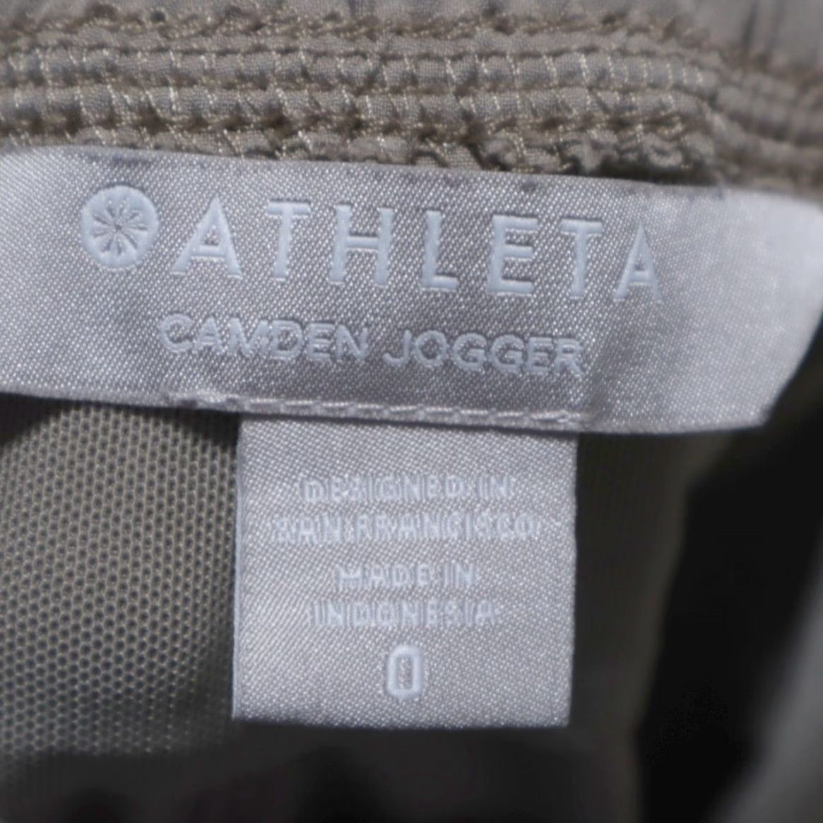 Athleta Athleta Jogger Pants Tan Women's 0 Camden Polyester Microfiber Regular fit Pants/ Casual Size 25" / US 0 / IT 36 - 5 Thumbnail