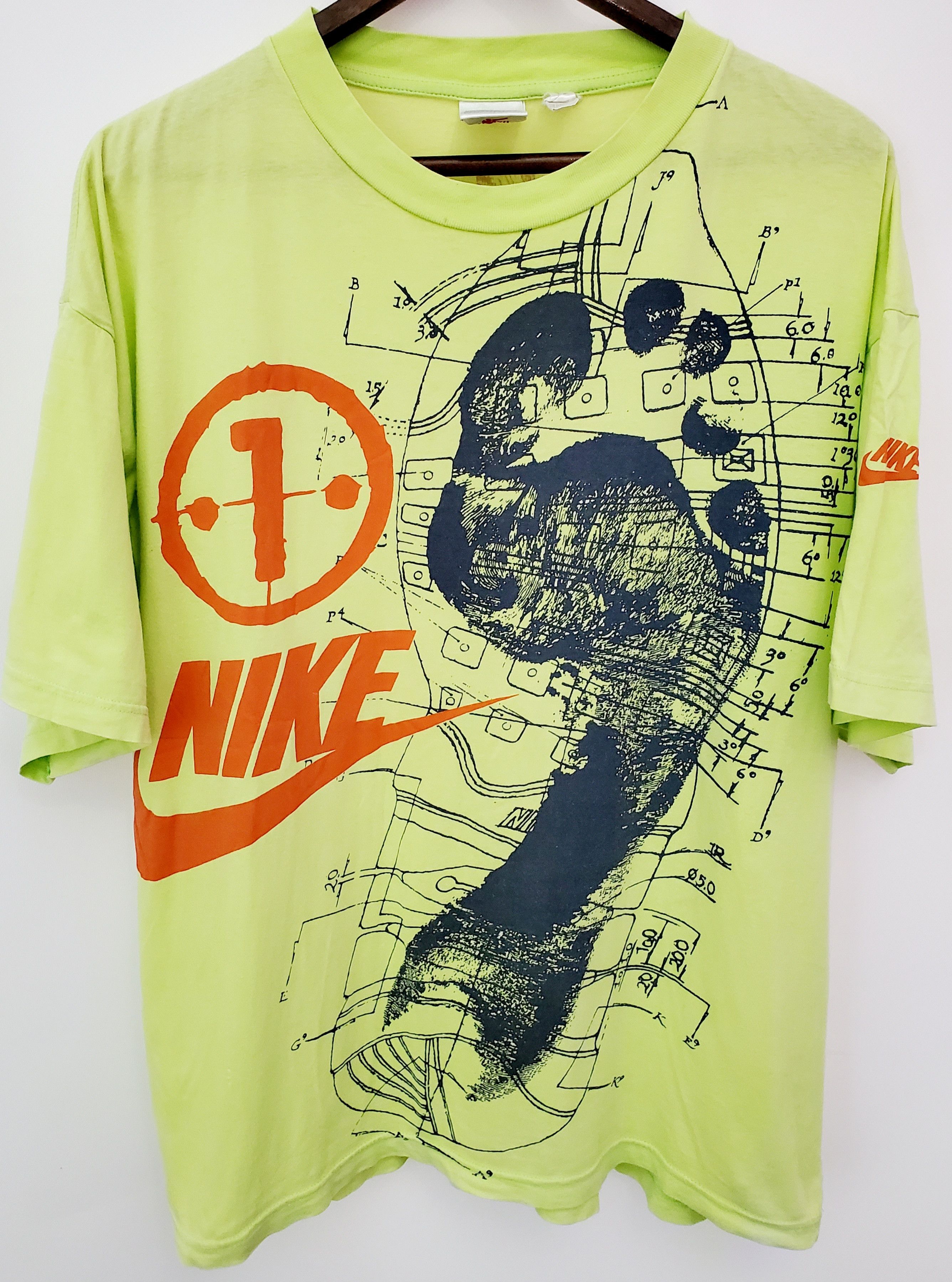 Nike × Vintage Vintage Nike rare tee big Foot logo ideal condition Xl Size US XL / EU 56 / 4 - 1 Thumbnail
