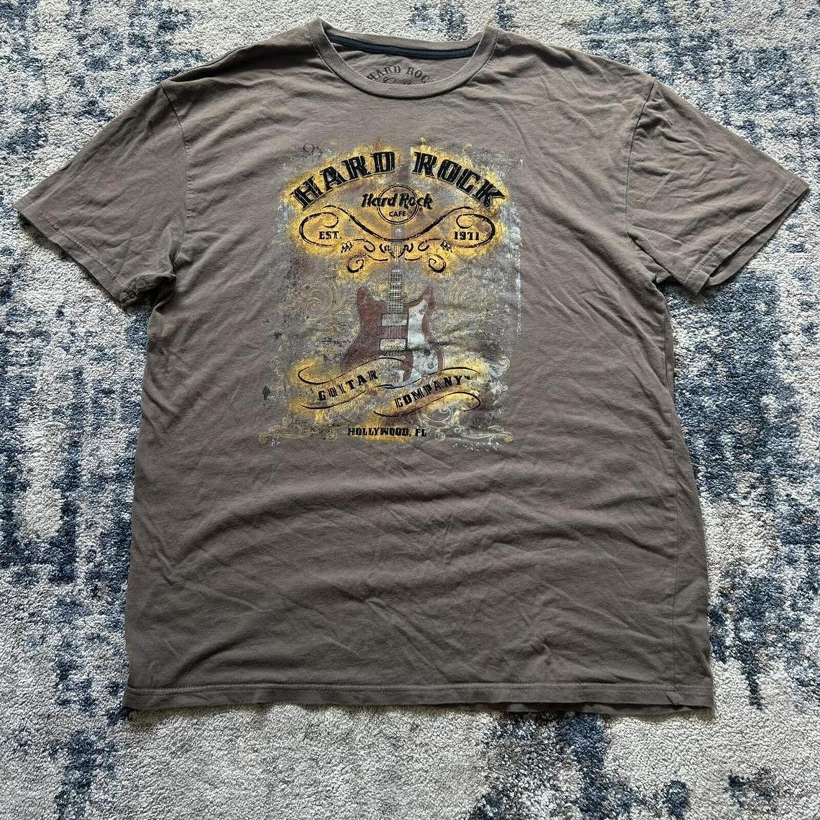 Hard Rock Cafe Vintage Brown y2k Hard Rock Graphic T shirt size L Size US L / EU 52-54 / 3 - 1 Thumbnail