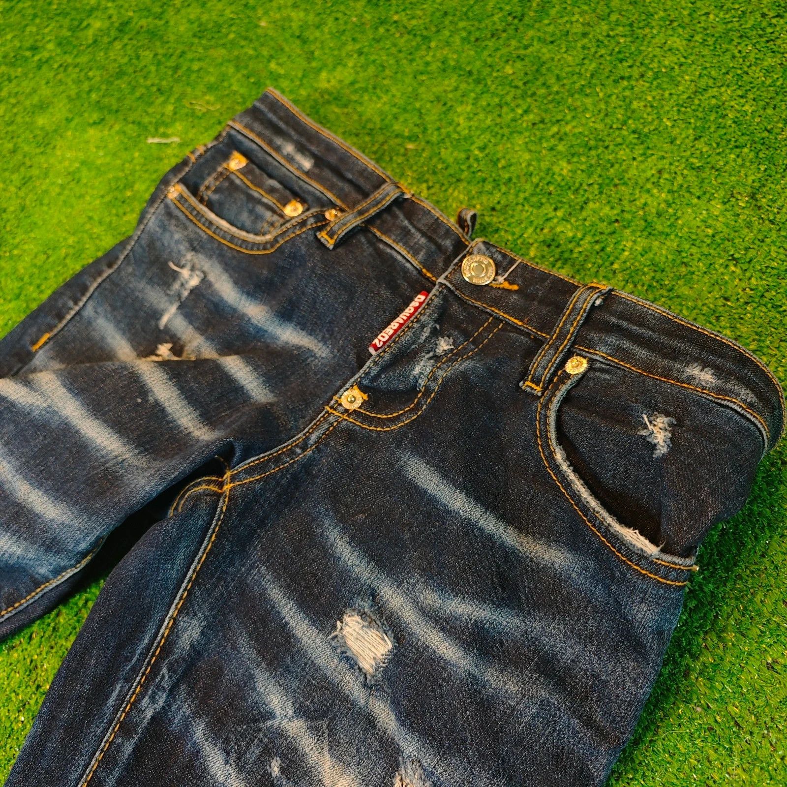 Dsquared2 Dsquared2 Jeans Womens 36 Blue dark wash ripped distressed Size 26" / US 2 / IT 38 - 4 Thumbnail