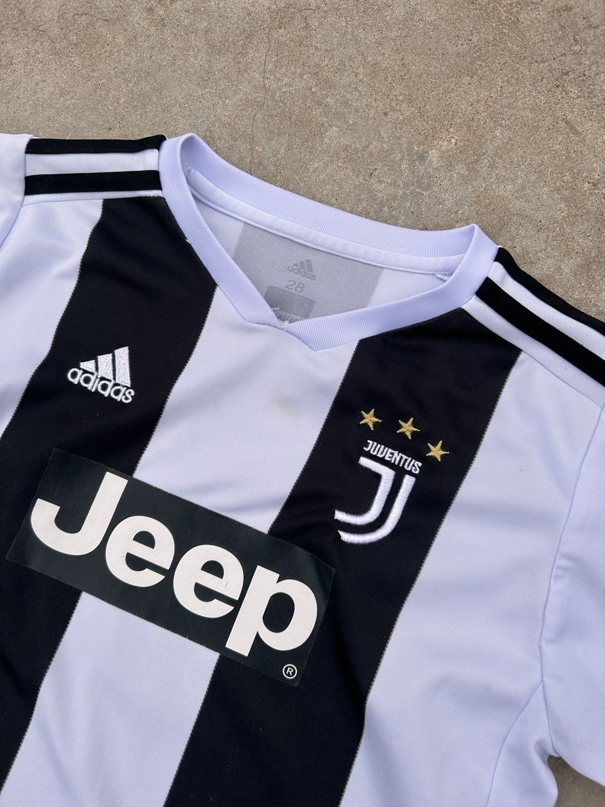 Adidas Cristiano Ronaldo Adidas Juventus 18/19 Home Jersey Size US XS / EU 42 / 0 - 3 Thumbnail