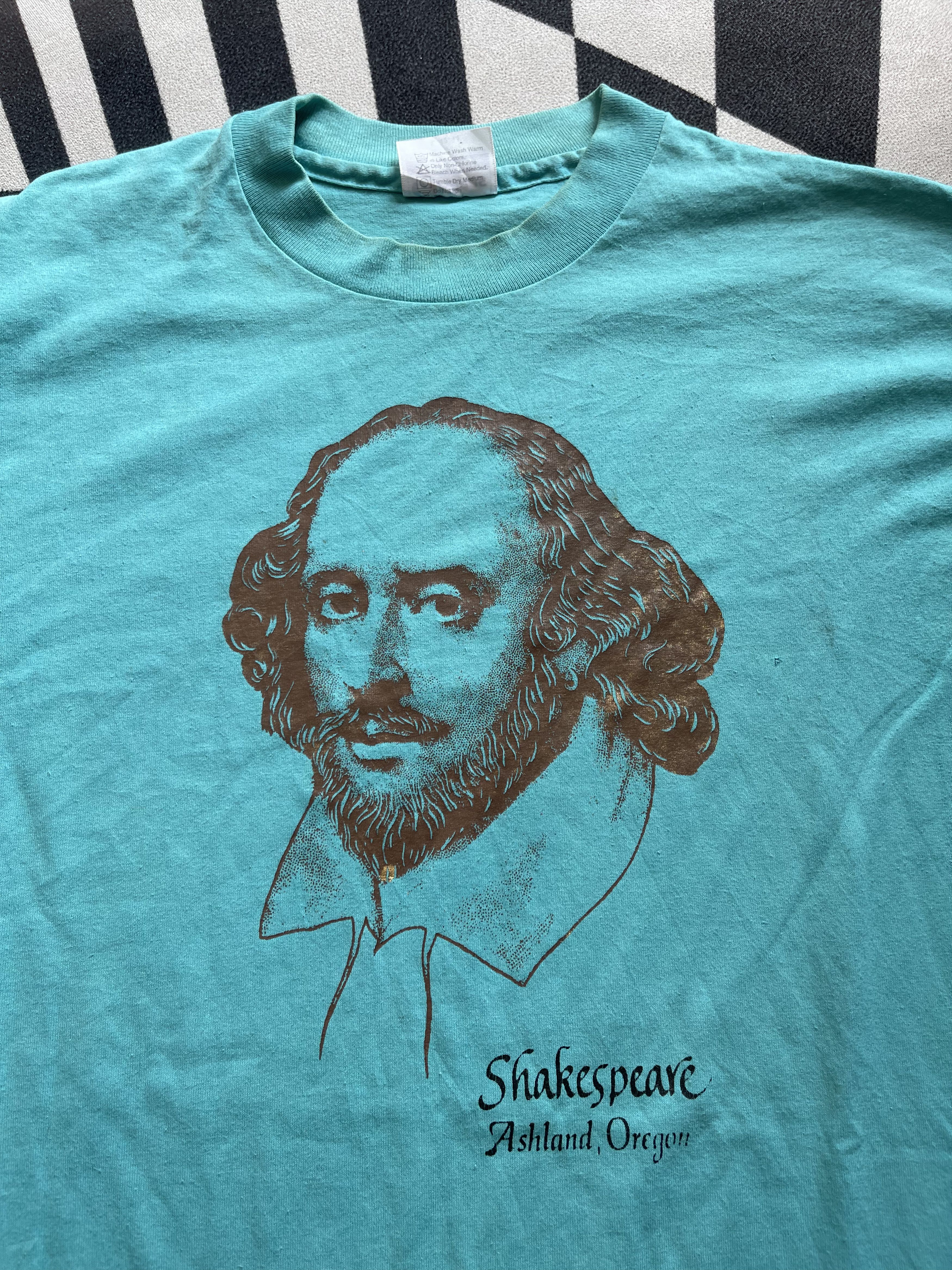 Vintage Vintage 80s Shakespeare Ashland Oregon T-Shirt Size US L / EU 52-54 / 3 - 3 Thumbnail