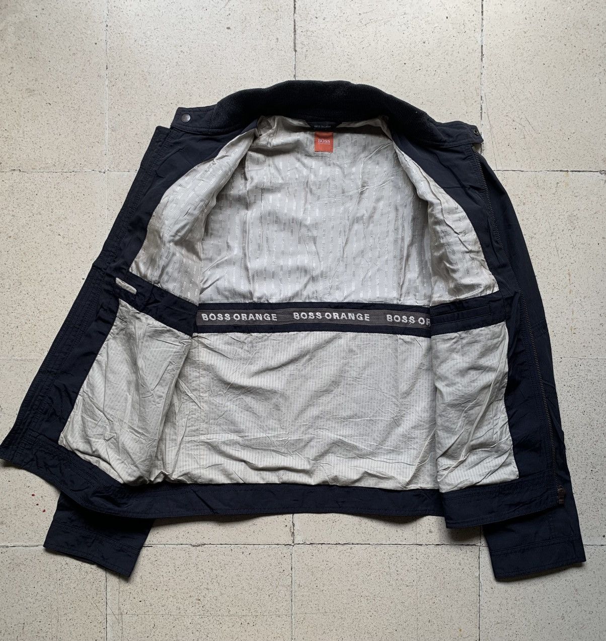 Hugo Boss Hugo boss neck strap jacket Size US L / EU 52-54 / 3 - 4 Thumbnail