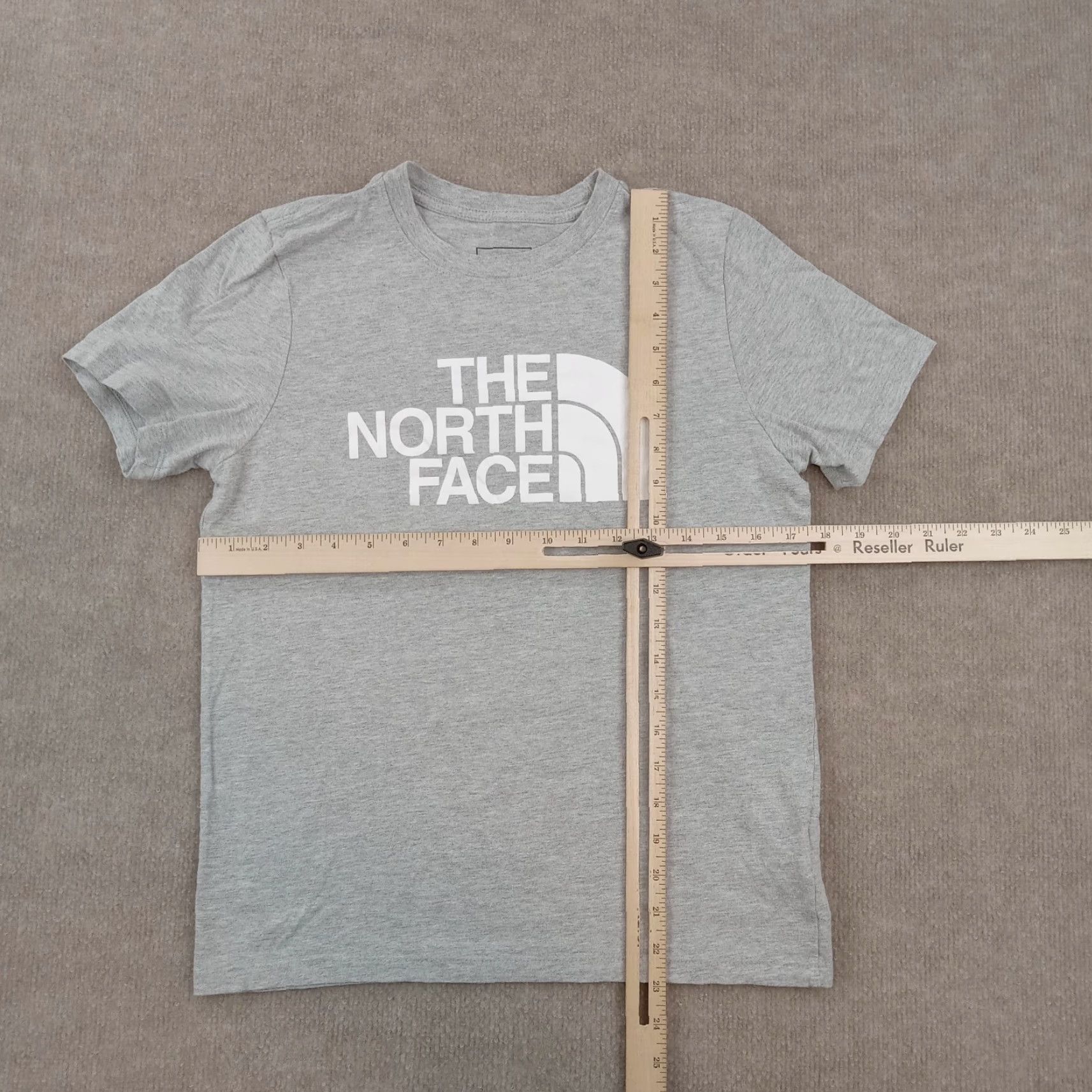 The North Face The North Face Short Sleeve Shirt Womens Small Gray Crew Neck Logo Size S / US 4 / IT 40 - 2 Thumbnail