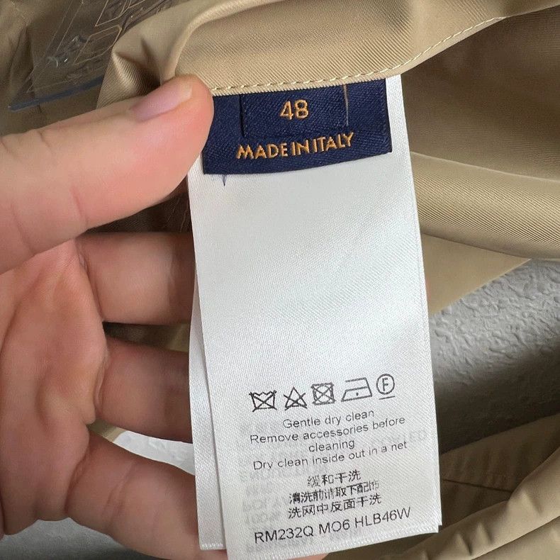 Louis Vuitton Louis Vuitton FW23 Solid Logo Full Print Reversible Long S Size US M / EU 48-50 / 2 - 8 Thumbnail