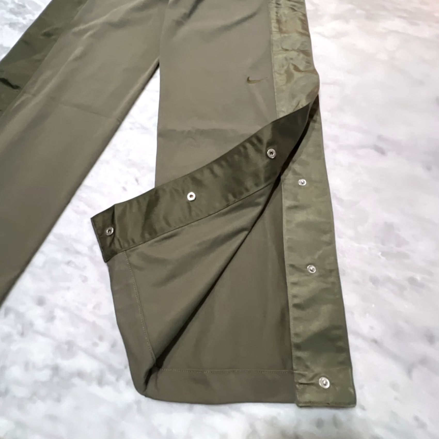 Nike Nike Devin Booker Dri-FIT Tear Away Pants Men Size XS Olive Green HJ3899-222 NWT Size US 27 - 5 Thumbnail