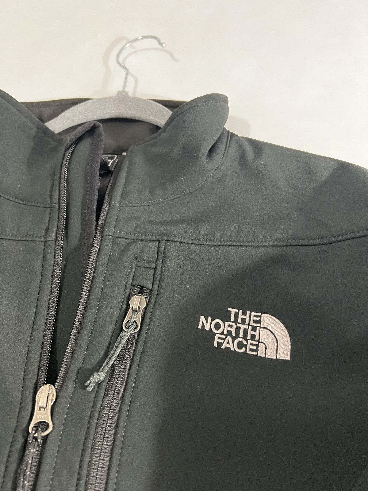 The North Face The North Face Apex Bionic Softshell Jacket (Black) Size US M / EU 48-50 / 2 - 3 Thumbnail
