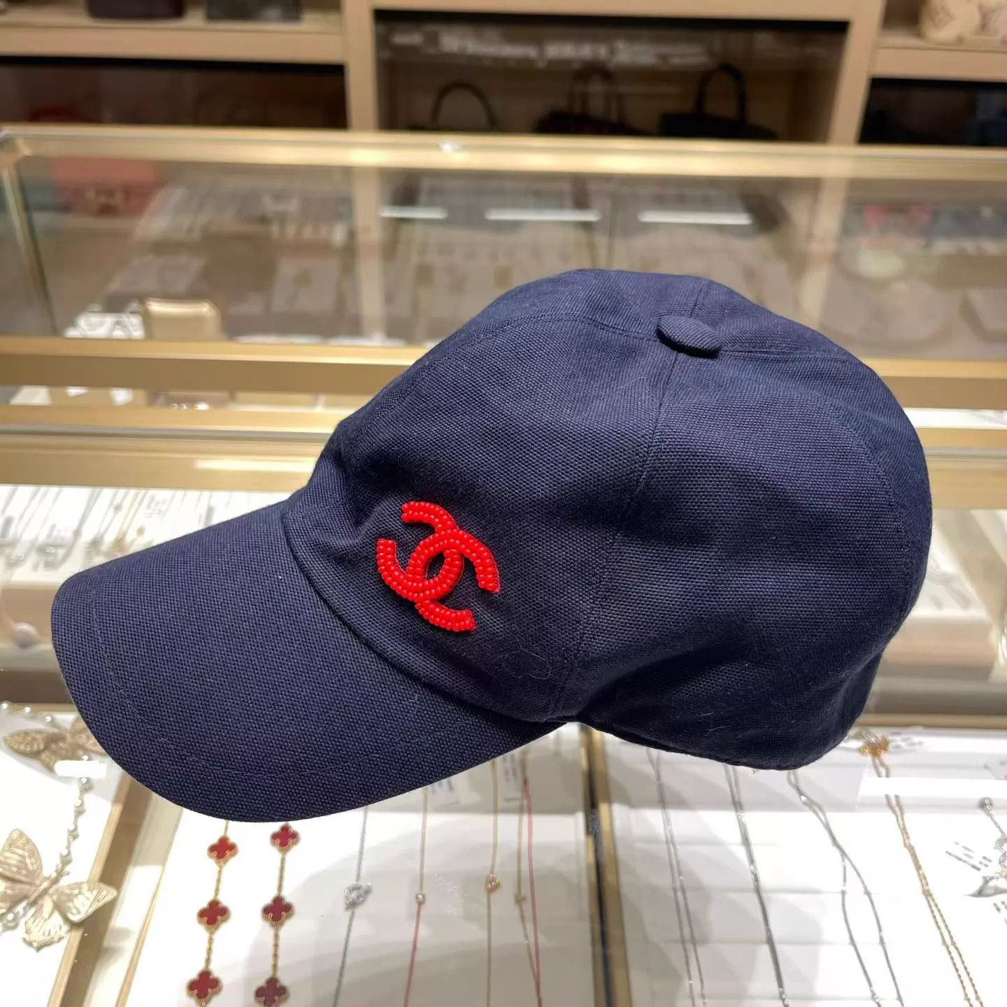 Chanel CHANEL Beaded CC Logo Navy & Red Baseball Cap Size ONE SIZE - 4 Thumbnail