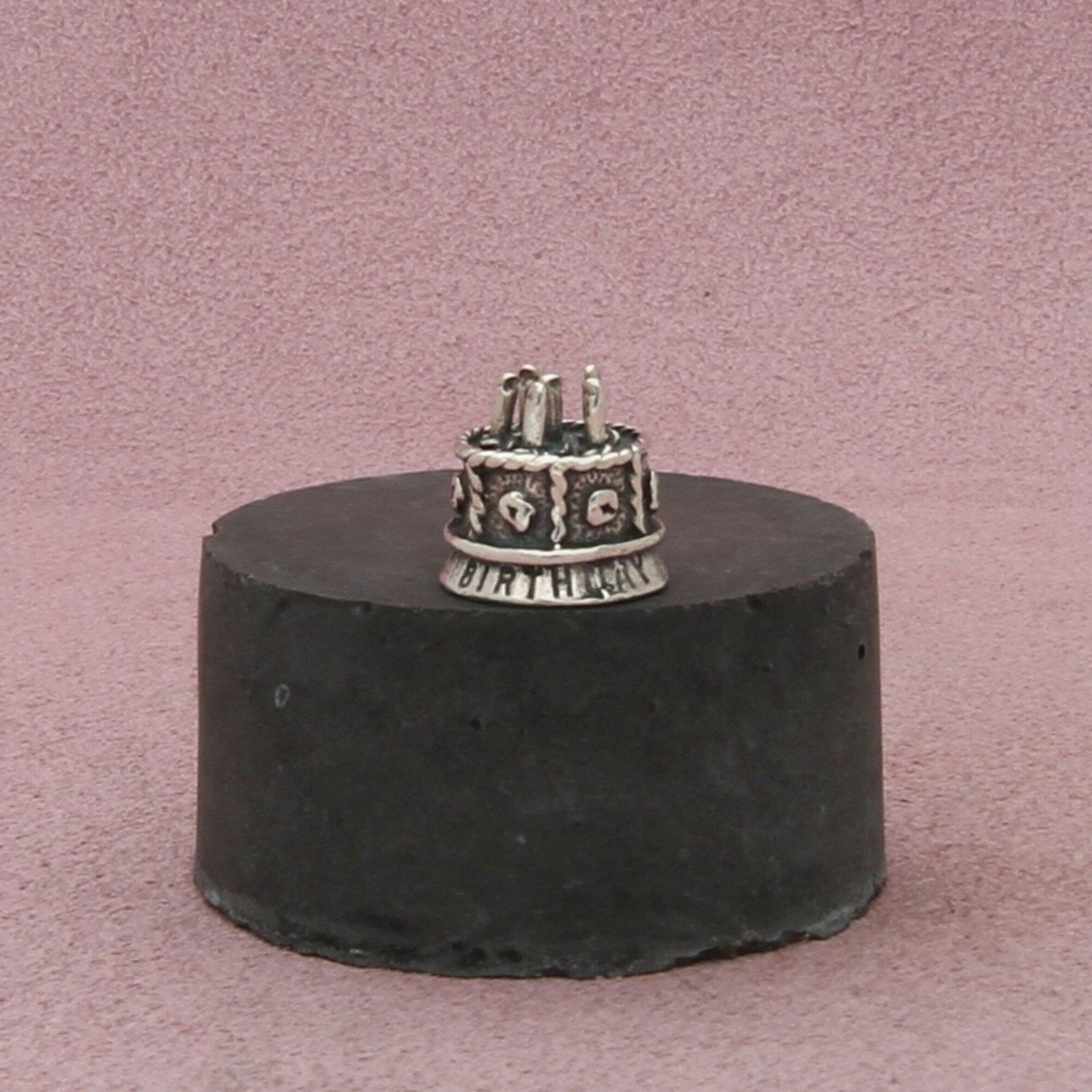 Sterling Silver sterling silver vintage 3d happy birthday cake charm pendant Size ONE SIZE - 1 Thumbnail