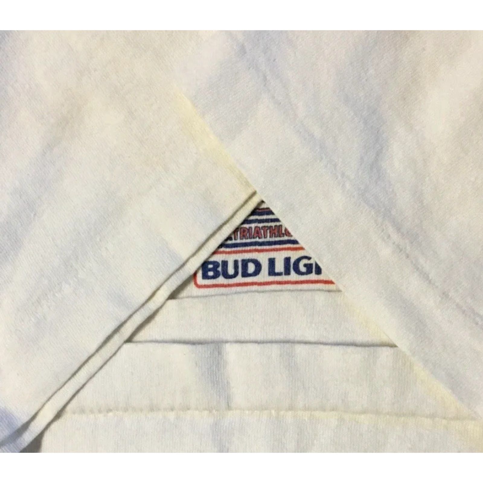 Vintage VINTAGE Bud Light Coca Cola Faded Triathlon Shirt M White 80s 90s Grunge Beer Sports USA Mens Size US M / EU 48-50 / 2 - 5 Thumbnail