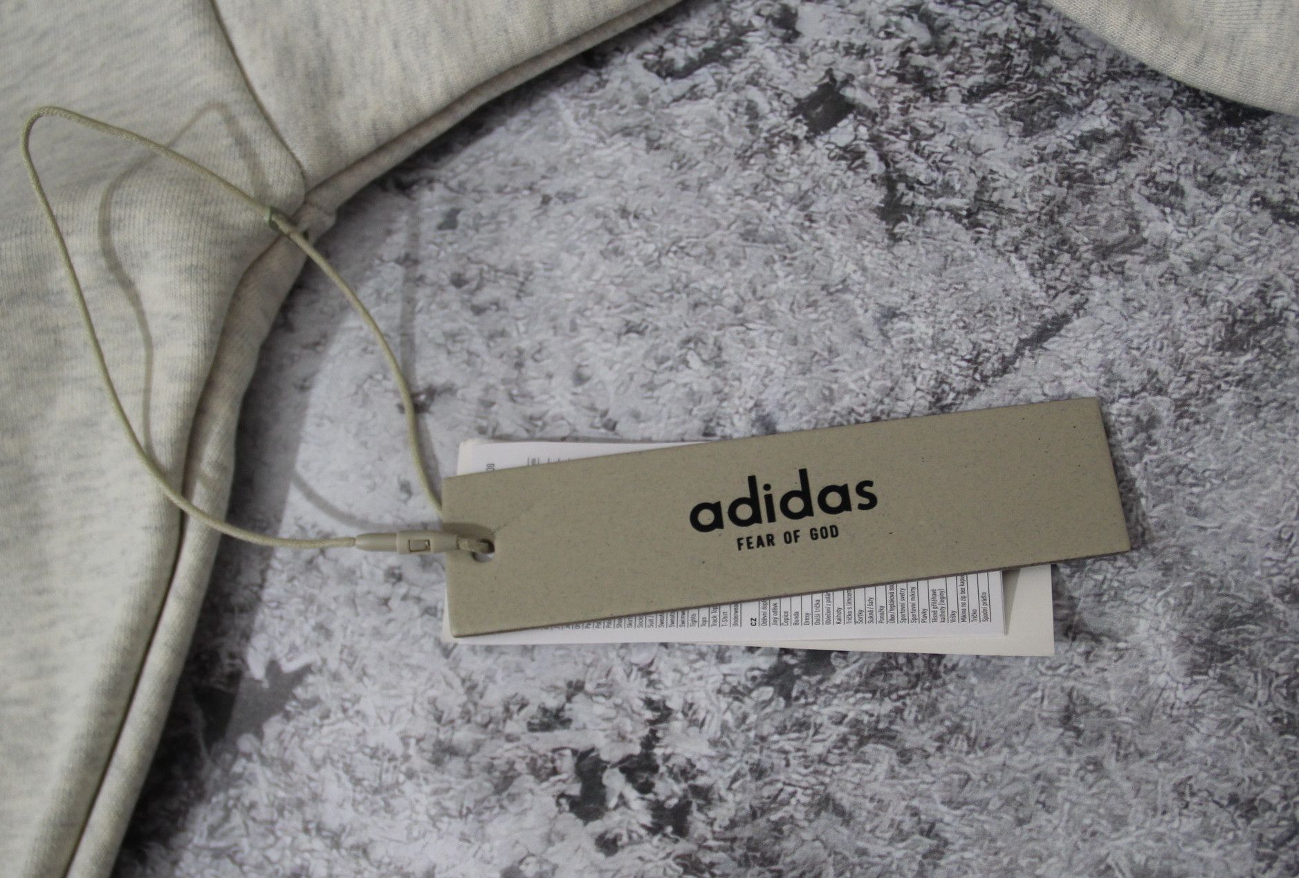 Adidas × Fear of God adidas Originals x Fear of God Fleece Sweatshirt IS5320 S Size US S / EU 44-46 / 1 - 3 Thumbnail