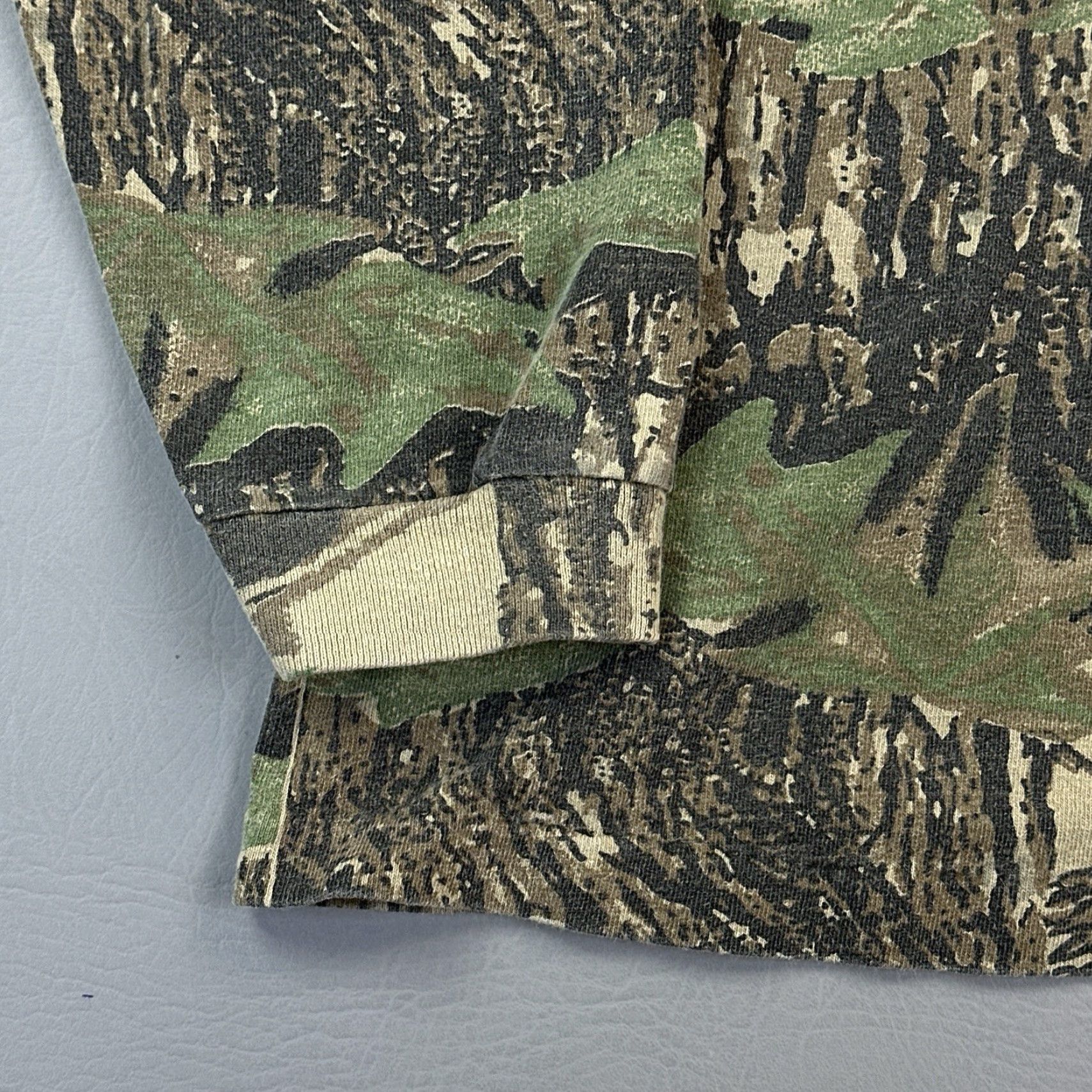 Realtree VINTAGE Realtree Camo Shirt Mens XL Long Sleeve Pocket Tee USA 90s Size US XL / EU 56 / 4 - 2 Thumbnail