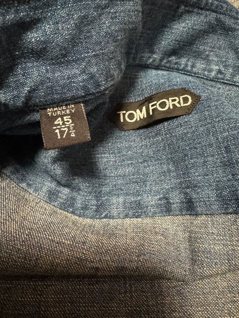 Tom Ford Tom Ford Denim Shirt Size US XL / EU 56 / 4 - 5 Thumbnail
