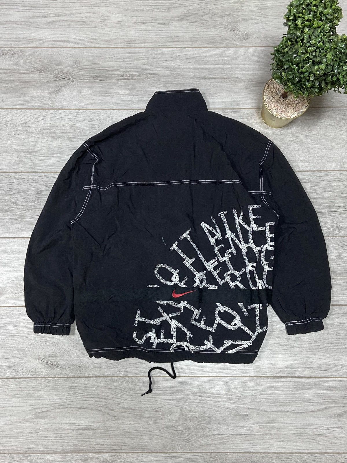 Nike Nike vintage stitched big logo track jacket windbreaker Size US M / EU 48-50 / 2 - 1 Thumbnail