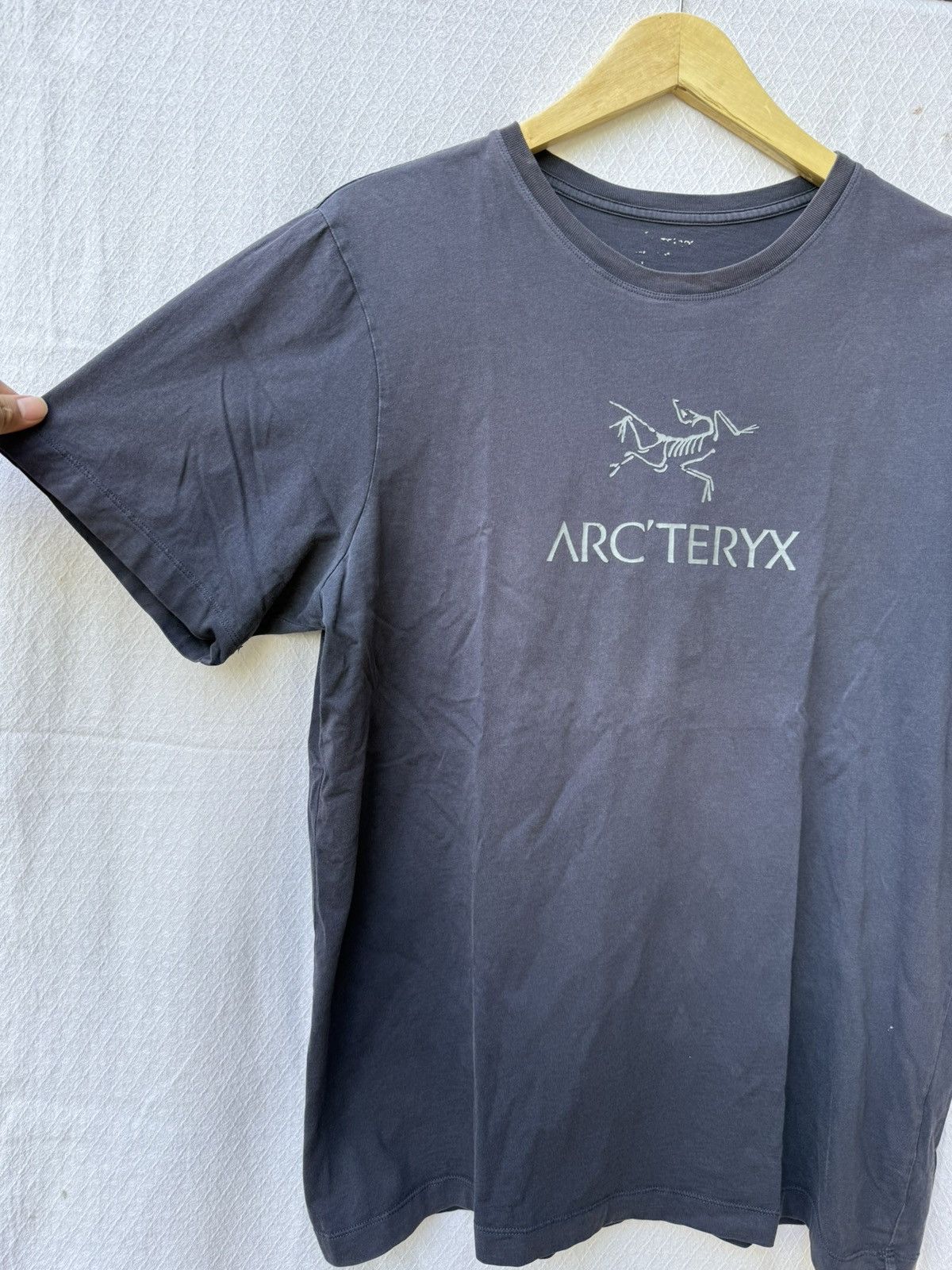Arc'teryx Arc’teryx logo tshirt Size US L / EU 52-54 / 3 - 3 Thumbnail