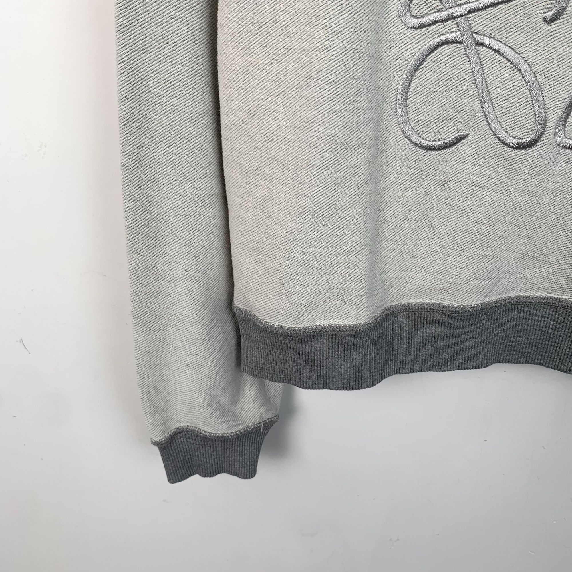 Loewe Loewe Gray Embroidered Logo Crewneck Sweatshirt S Size S / US 4 / IT 40 - 4 Thumbnail