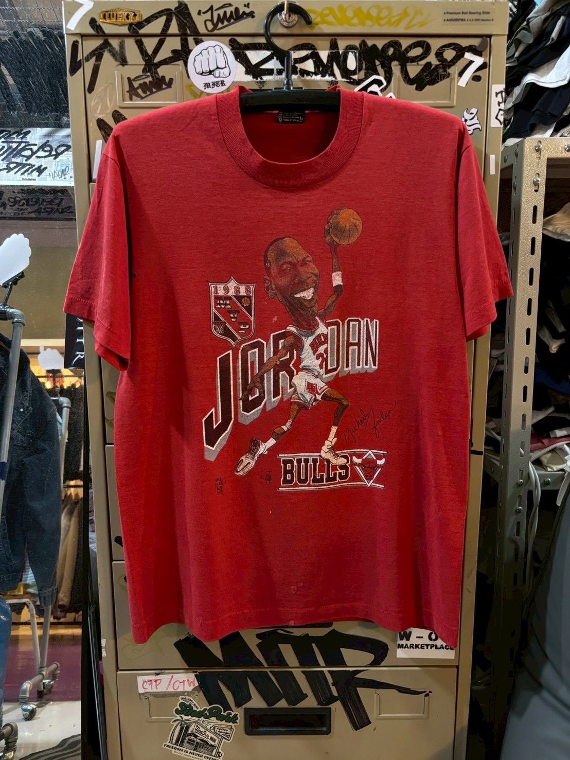 Vintage Vintage Jordan Chicago Bulls 90’s Size US L / EU 52-54 / 3 - 1 Thumbnail