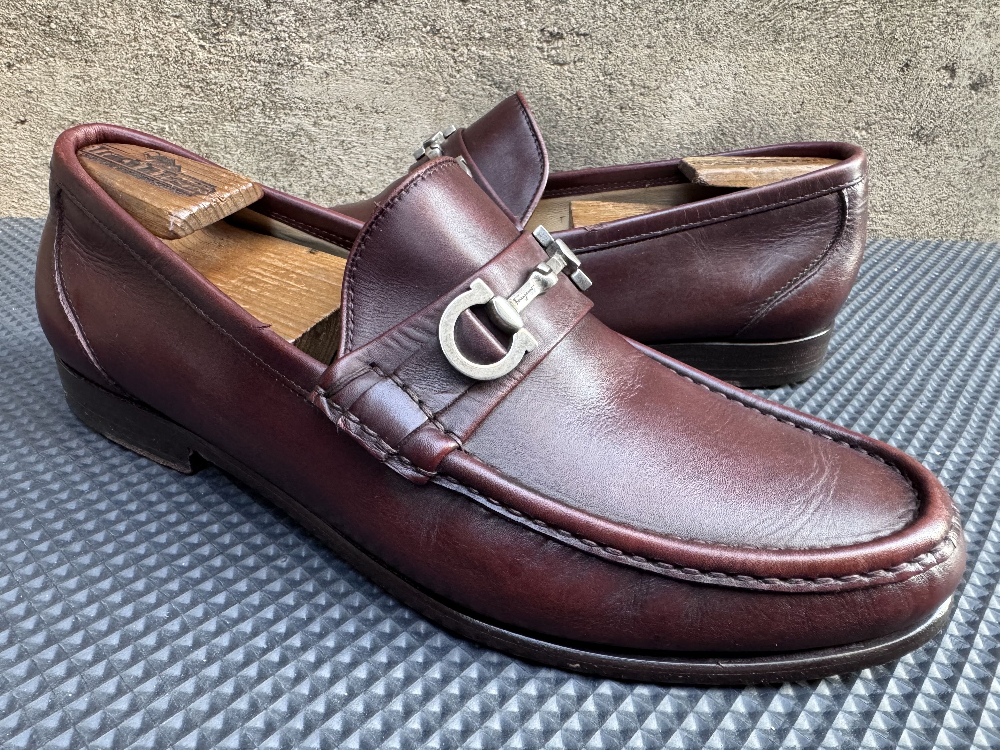 Salvatore Ferragamo Salvatore Ferragamo Gancini Bit Luxury Brown Size US 9.5 / EU 42-43 - 1 Thumbnail