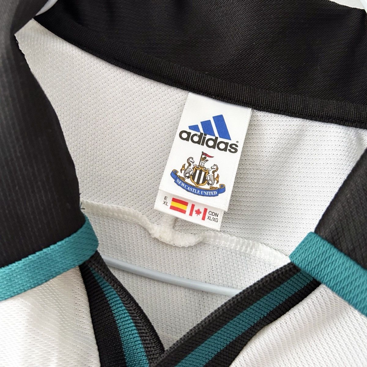 Adidas Newcastle jersey vintage 1999 2000 away Size US XL / EU 56 / 4 - 4 Thumbnail