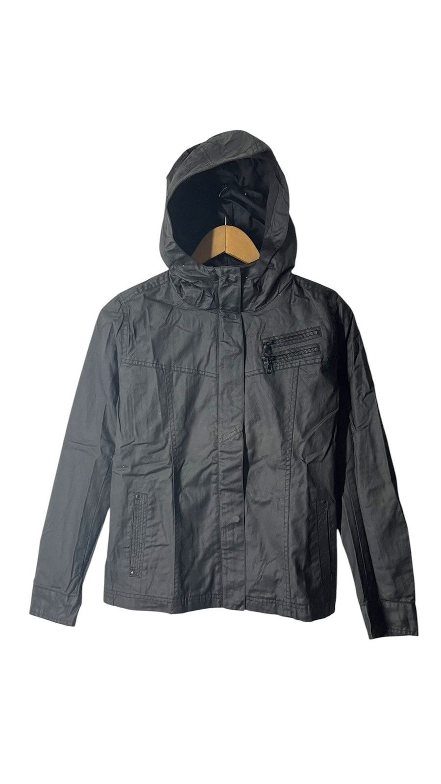 Japanese Brand COATED CLOTH X UNIQLO JAPANESE BRAND DESIGNER JACKET Size M / US 6-8 / IT 42-44 - 1 Thumbnail