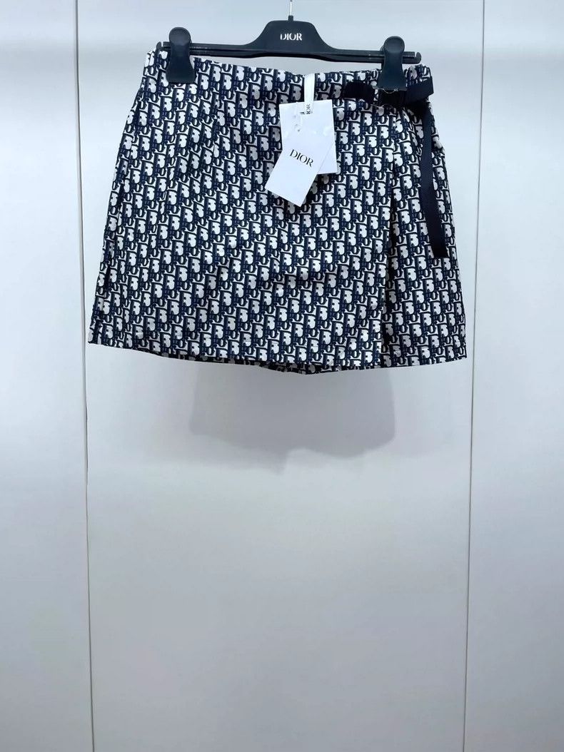 Dior Dior Classic old-fashioned skirts and trousers 2504-Nextarr Size 28" / US 6 / IT 42 - 1 Thumbnail