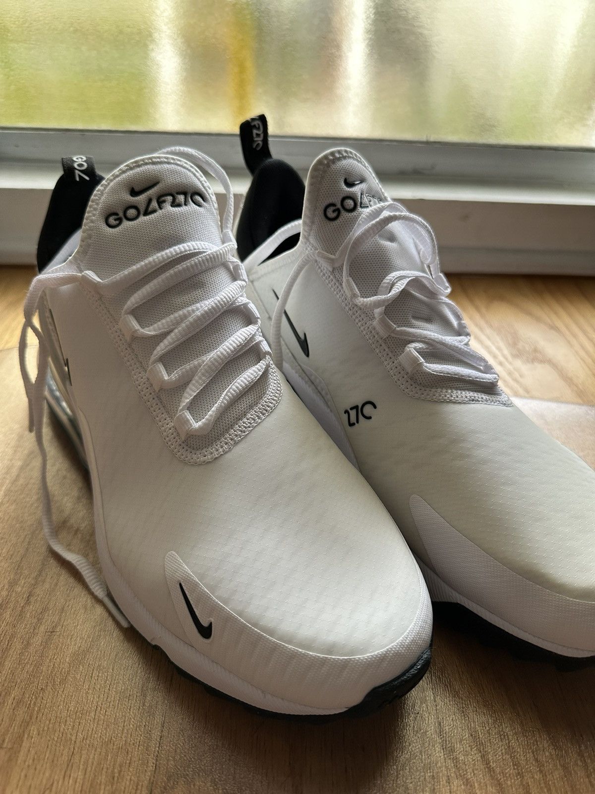 Nike Nike Air Max 270G Size 9.5 Size US 9.5 / EU 42-43 - 2 Thumbnail