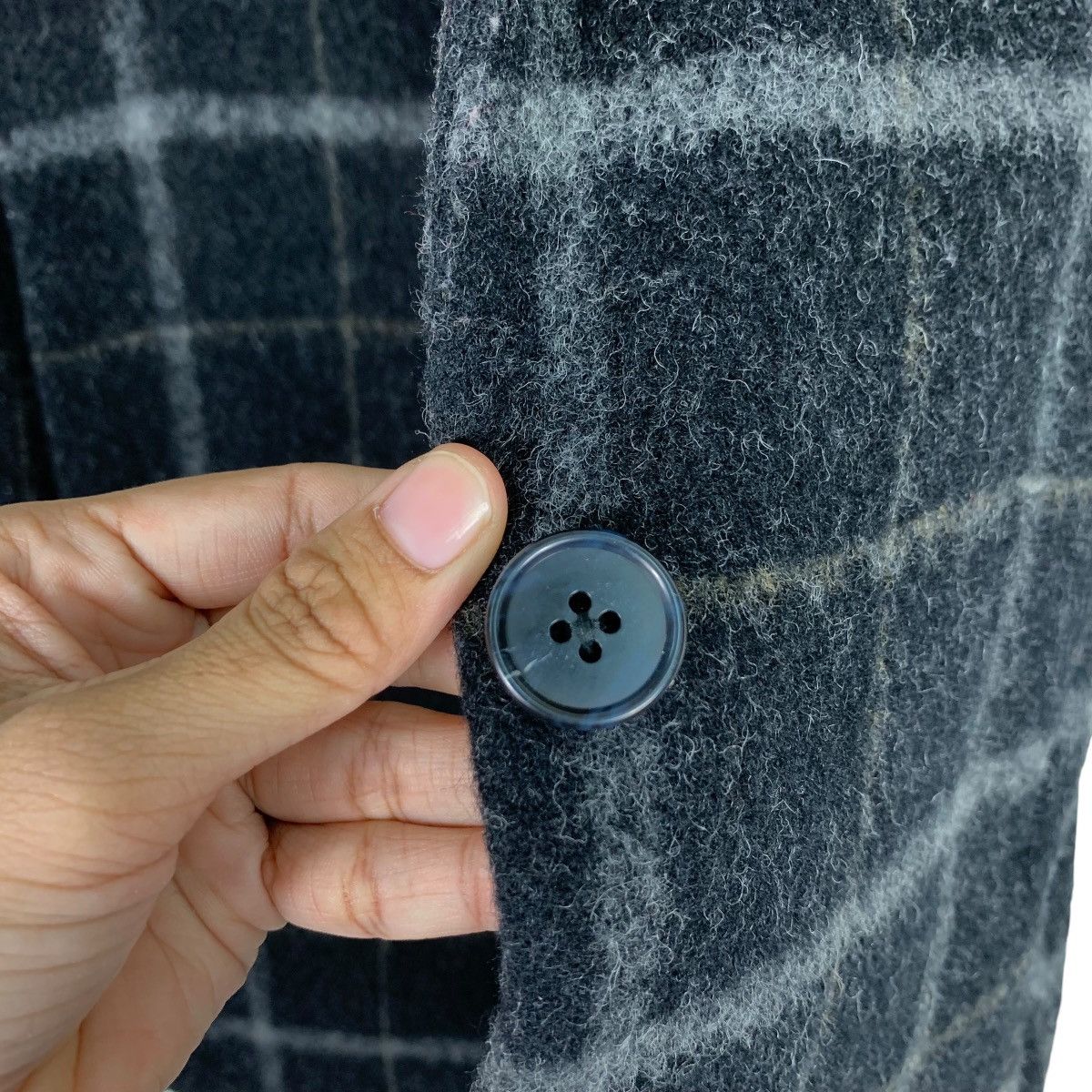 5351 POUR LES HOMMES 5351 Pour Les FEMMES Checked Wool Overcoat #1076-C49 Size S / US 4 / IT 40 - 14 Thumbnail
