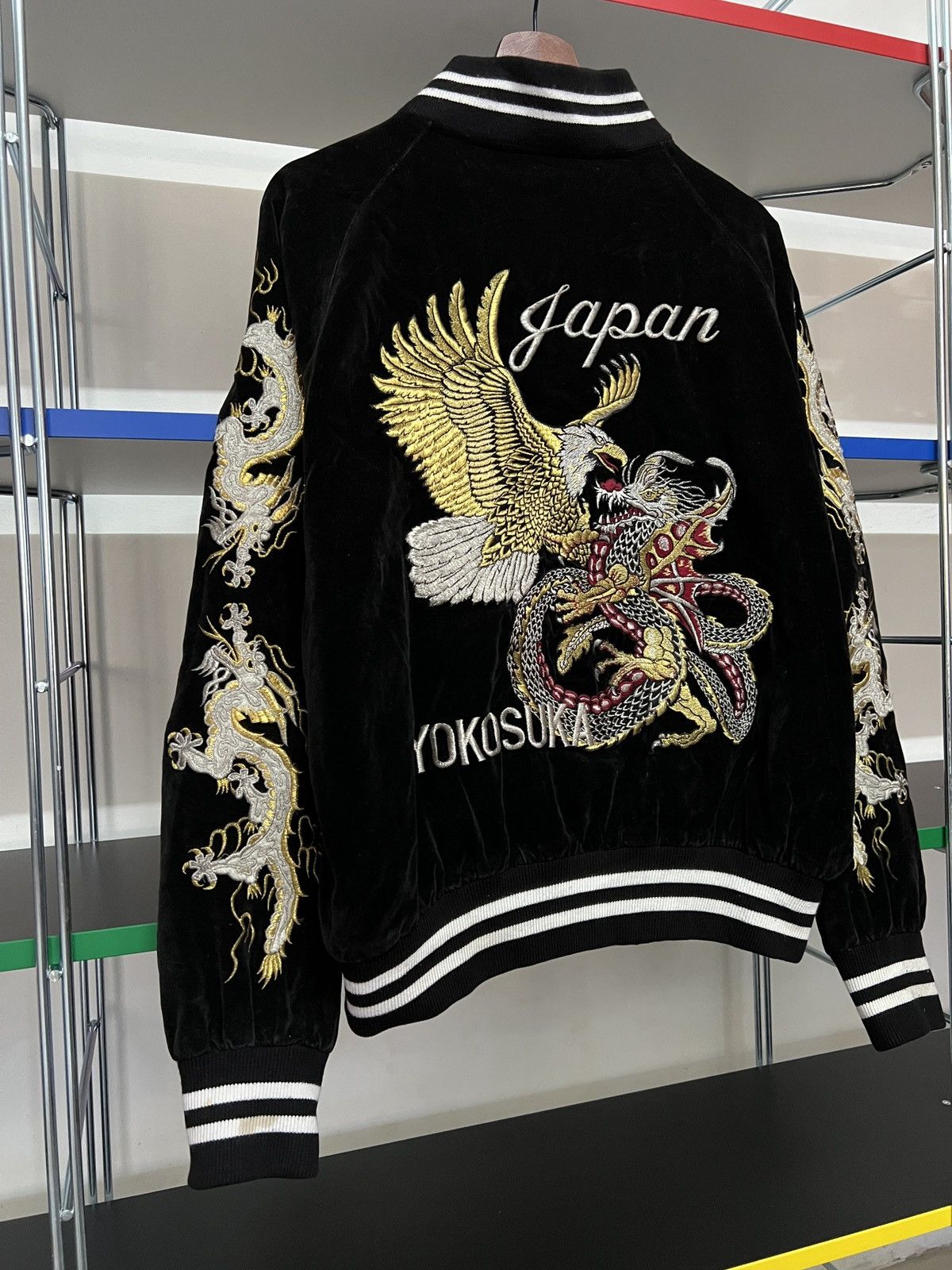 Japanese Brand 80s-90s Japan Yokosuka Eagle Dragon Velvet Sukajan Jacket Size US L / EU 52-54 / 3 - 6 Thumbnail