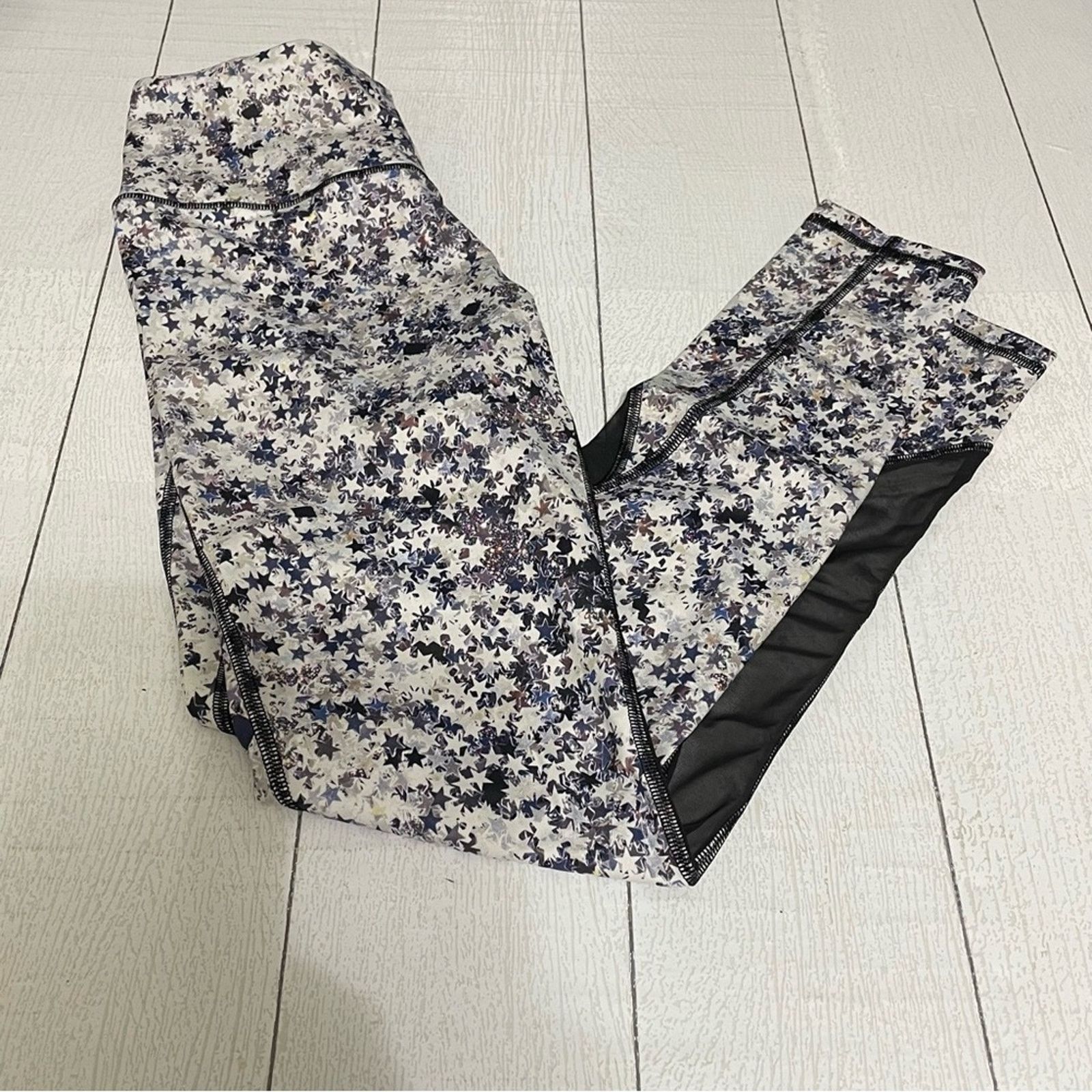 Victoria's Secret Victoria’s Secret VSX Sport Star Print Mesh Leggings Small Size 27" / US 4 / IT 40 - 1 Thumbnail