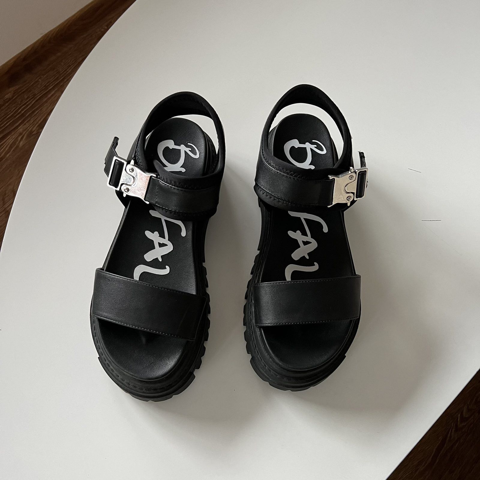 Buffalo London × Designer Buffalo London Avant garde Sandals Sz 39 Size US 9 / IT 39 - 3 Thumbnail