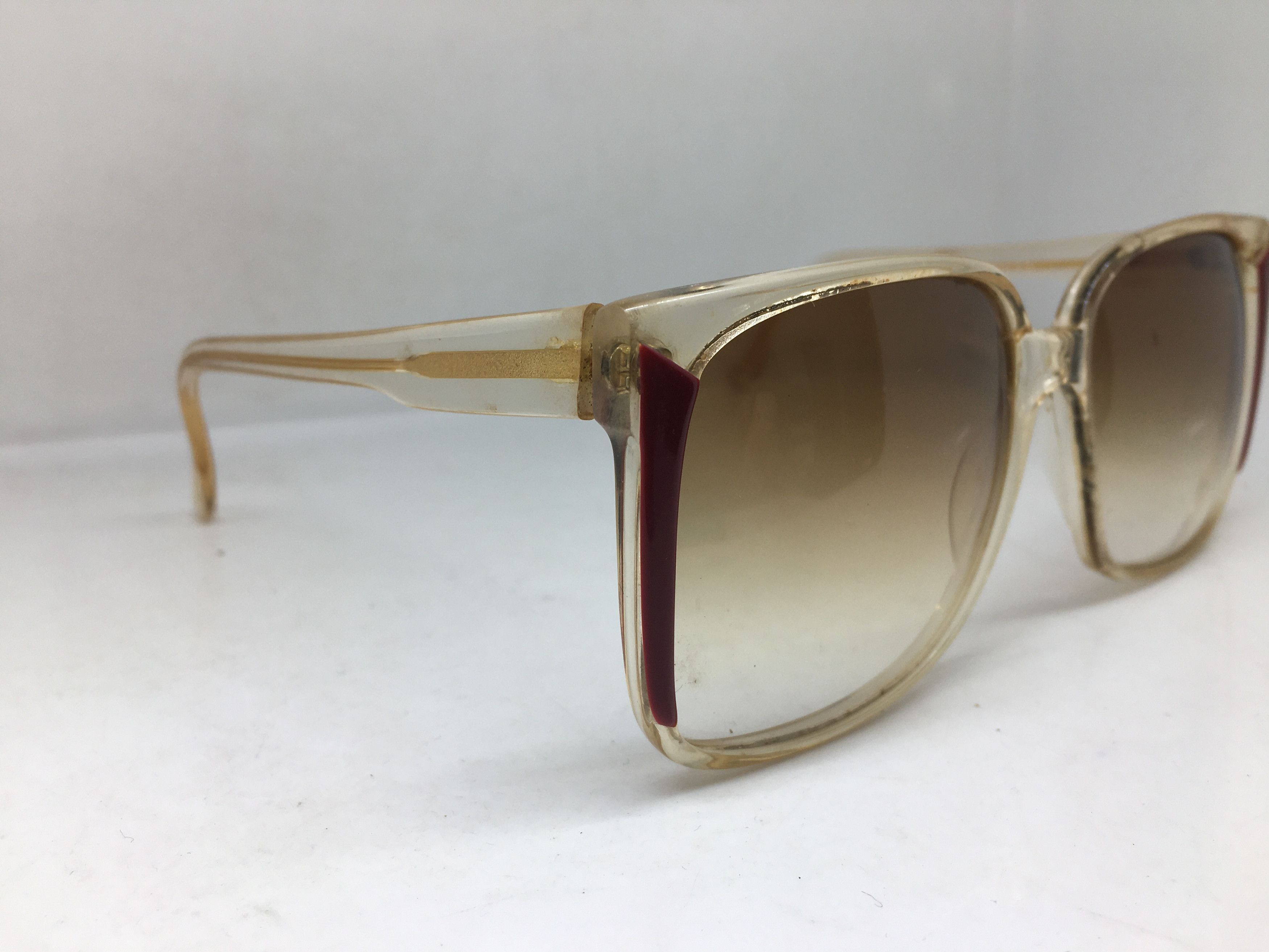 Vintage Vintage Elegance Clear Acetate Sunglasses Frame Italy Size ONE SIZE - 2 Thumbnail