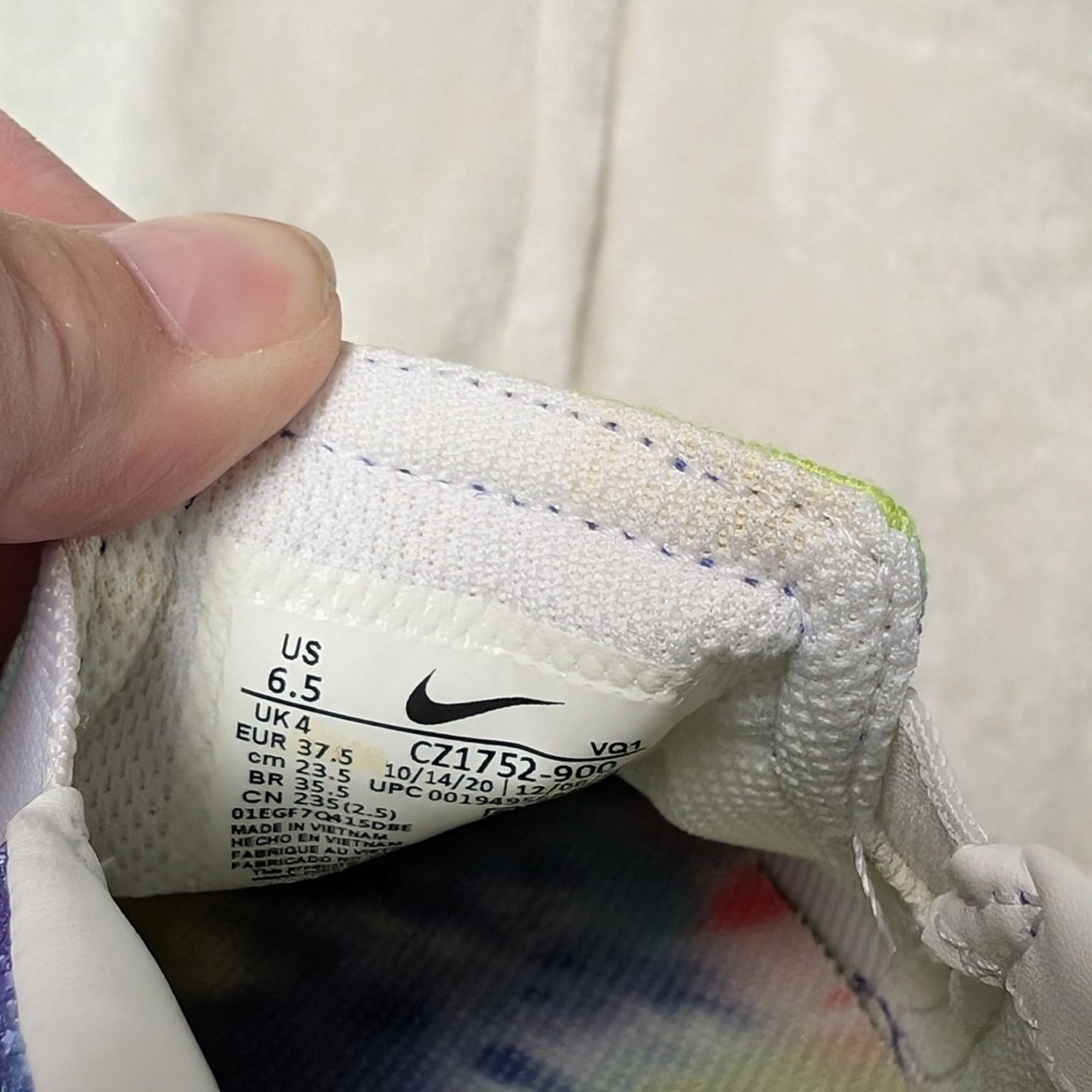 Nike Nike Tie-Dye Slip-On Sneakers Size 6.5 Size US 6.5 / IT 36.5 - 7 Thumbnail
