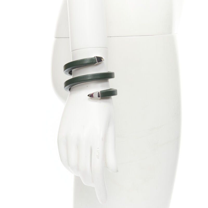 Bottega Veneta new BOTTEGA VENETA Spiral Coil forest green leather cuff bracelet Size ONE SIZE - 1 Thumbnail