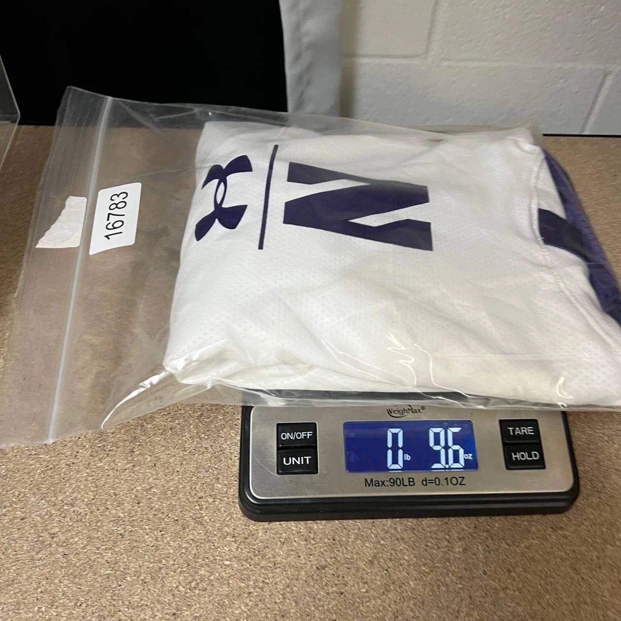 Under Armour Northwestern Wildcats Shirt L HeatGear Short Sleeve Hooded Size US L / EU 52-54 / 3 - 7 Thumbnail