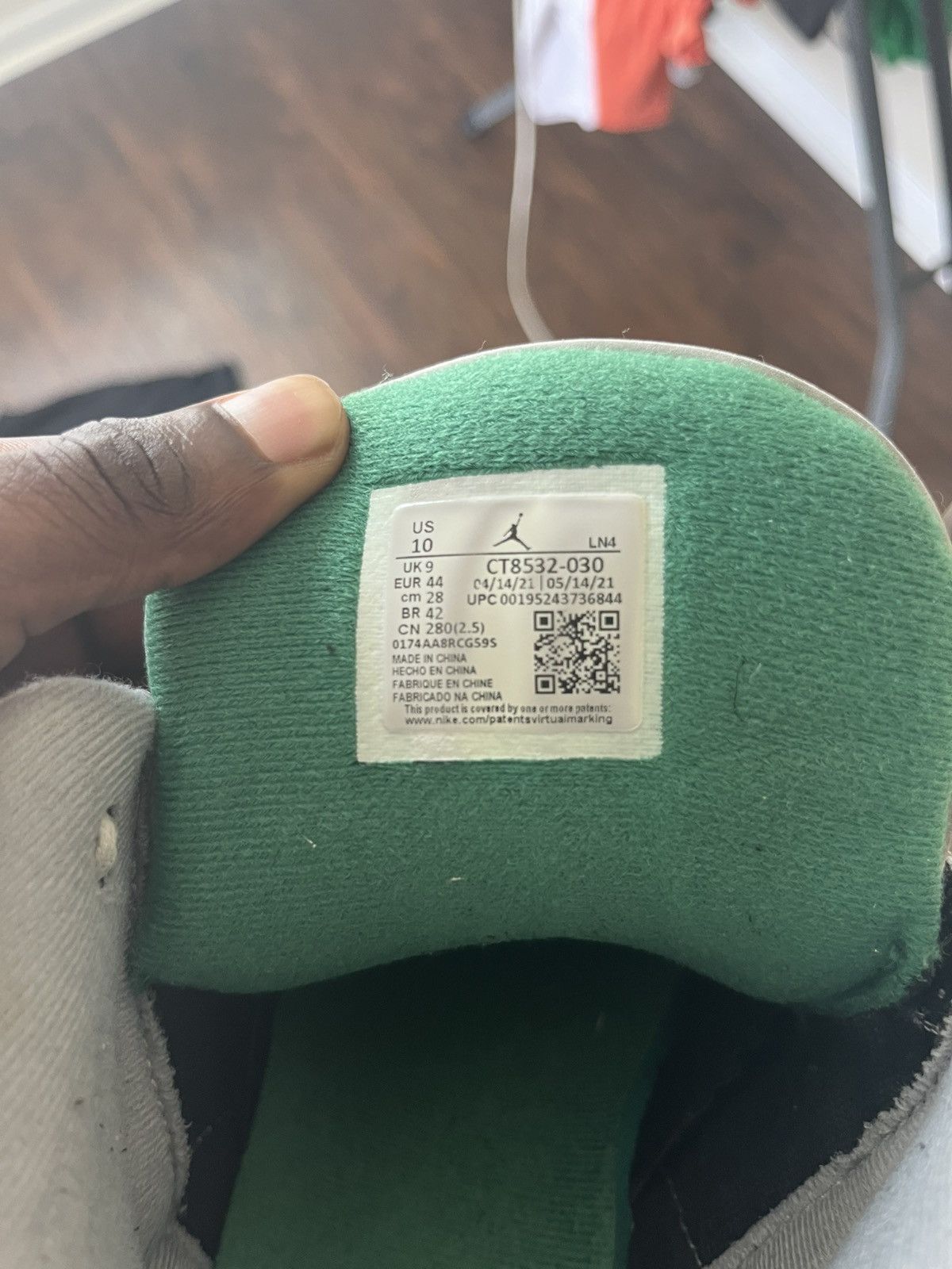 Jordan Brand Jordan 3 Pine Green Size US 10 / EU 43 - 6 Thumbnail