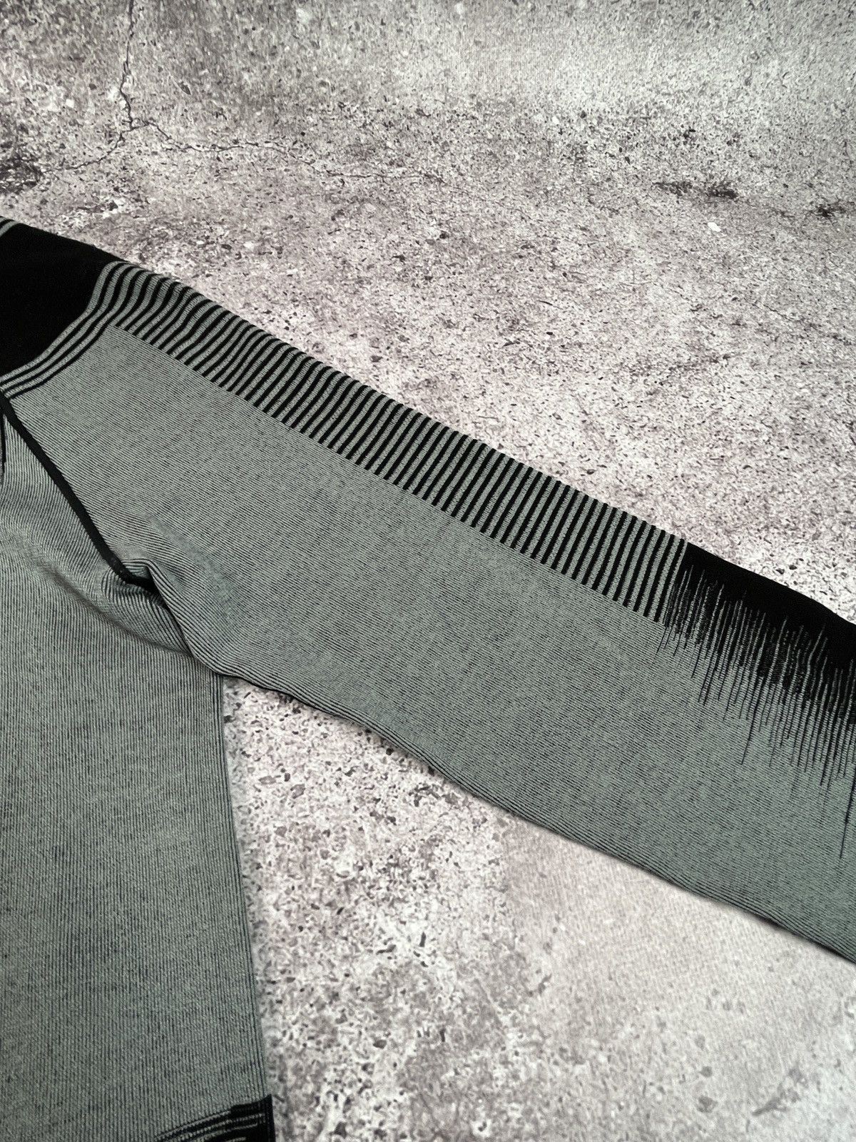 Y-3 Y-3 Engineered Knit Long Sleeve Baselayer Tee Size M / US 6-8 / IT 42-44 - 5 Thumbnail