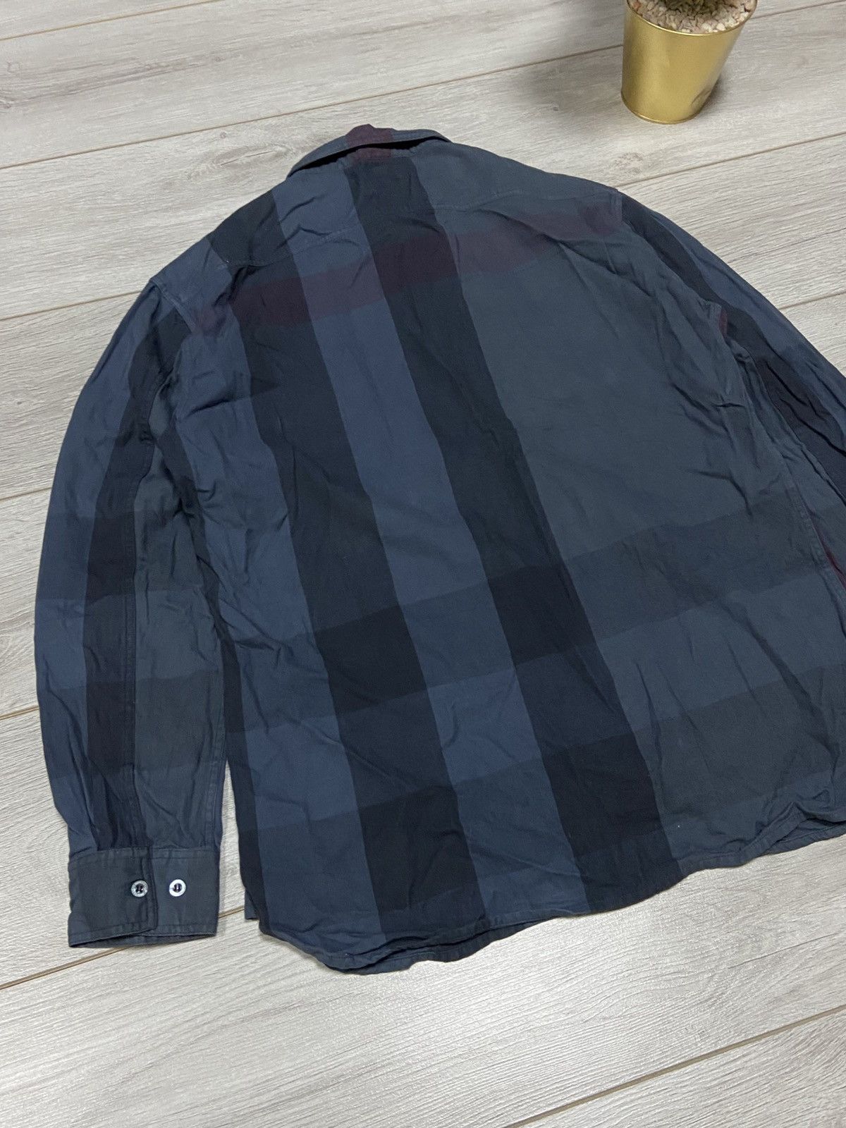 Burberry Burberry Brit shirt nova check dark blue overprint vintage Size US XL / EU 56 / 4 - 7 Thumbnail