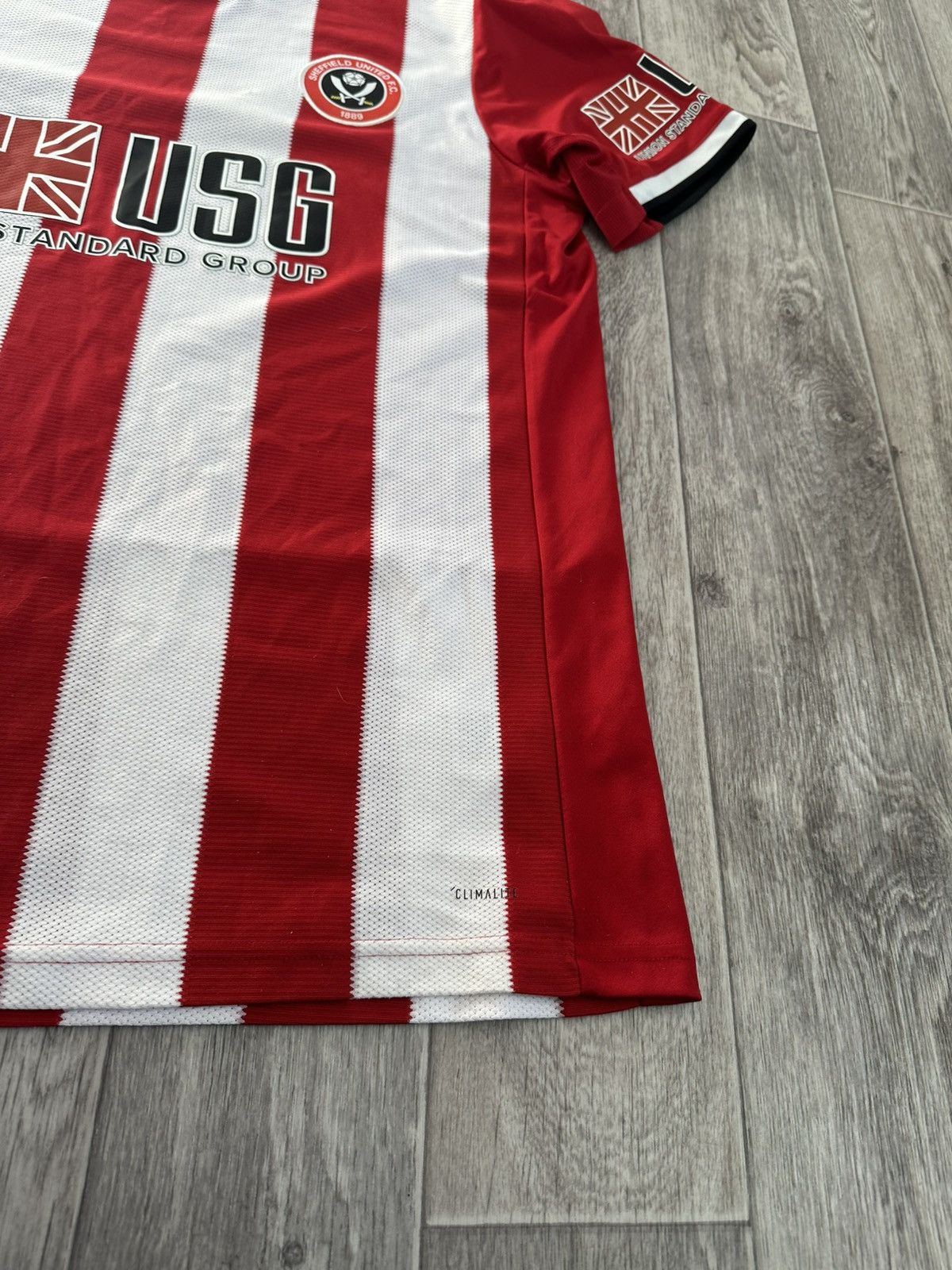 Adidas Vintage Adidas Sheffield United Home Tee T-Shirt white red Size US L / EU 52-54 / 3 - 7 Thumbnail