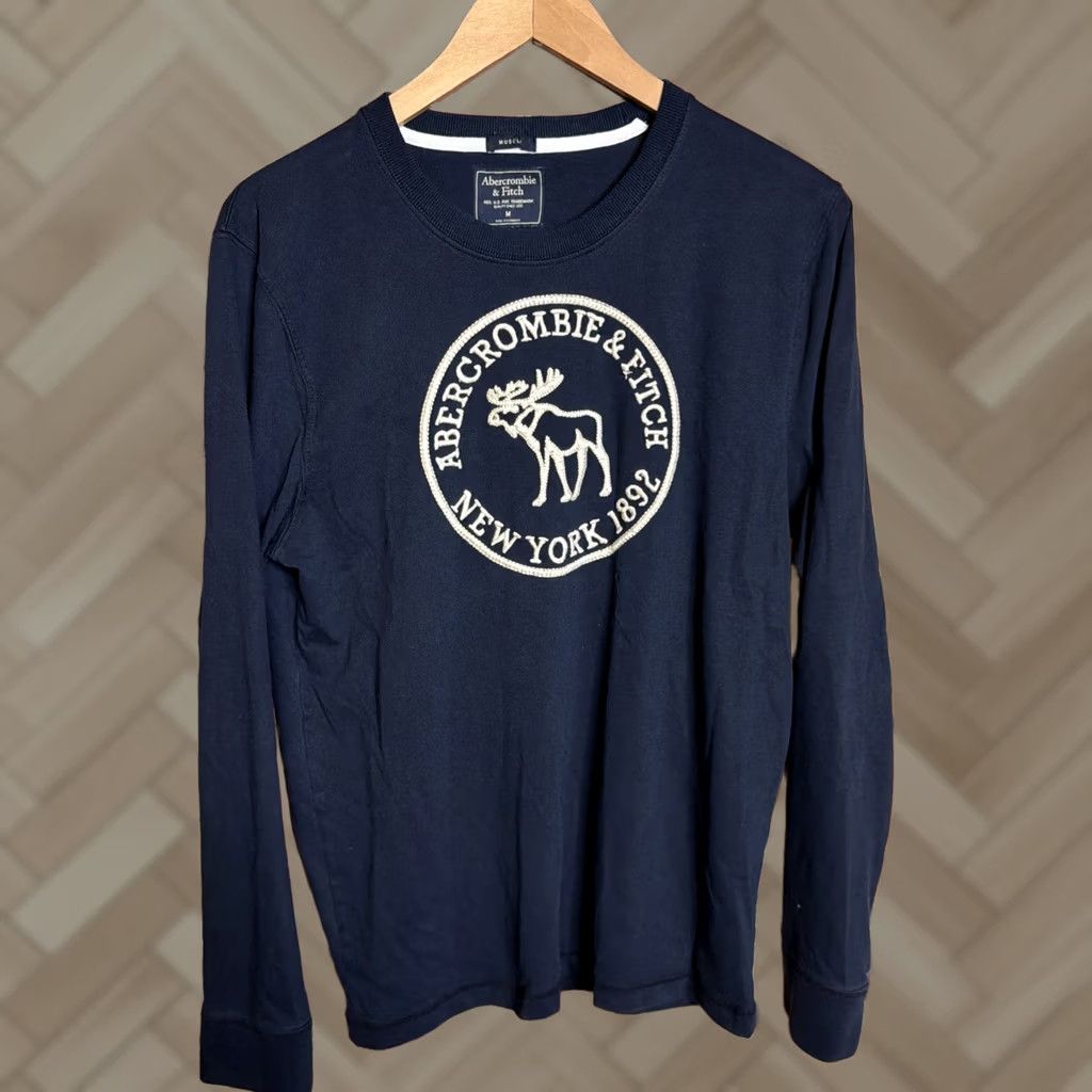 Abercrombie & Fitch Abercrombie & Fitch Long Sleeve T Shirt Mens M Muscle Fit Blue Navy Shirt Regular Crew Neck Cotton Solid Spring Summer Fall Winter Men Size US M / EU 48-50 / 2 - 1 Thumbnail