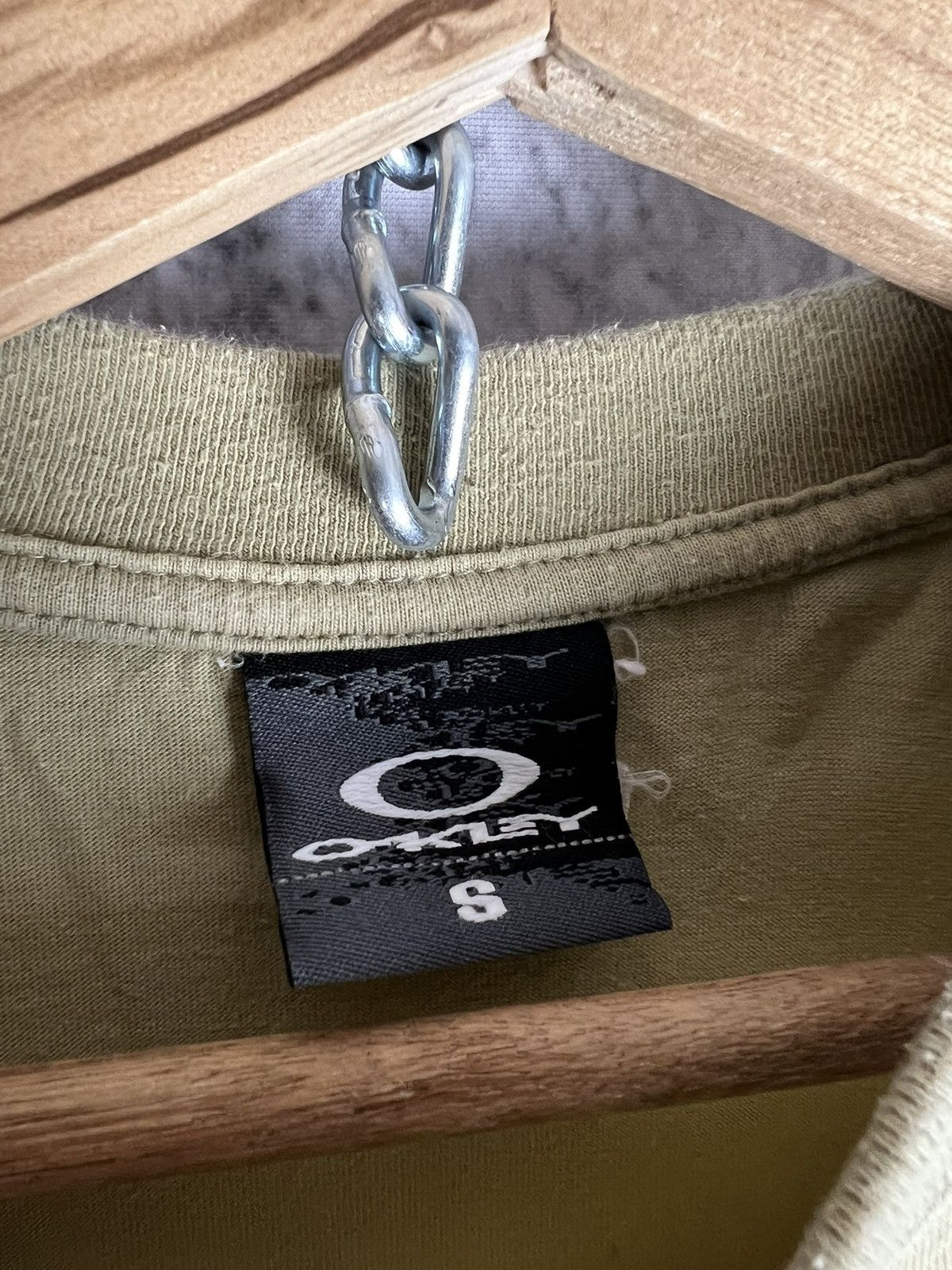 Oakley Oakley vintage centre logo t shirt Size US S / EU 44-46 / 1 - 4 Thumbnail