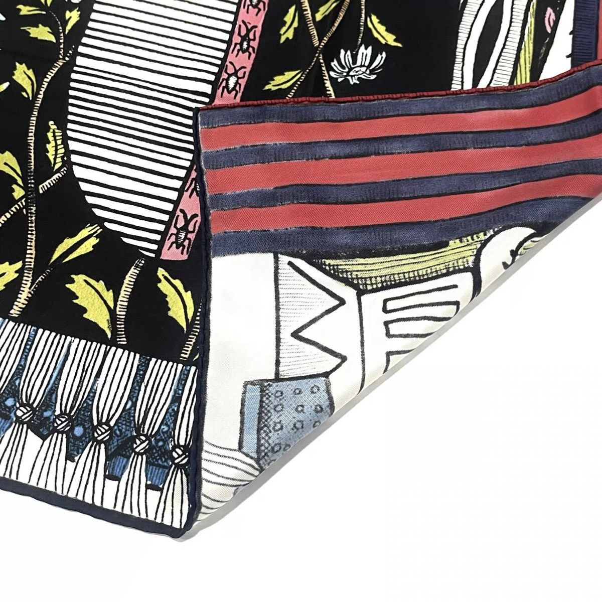 Gucci Runway scarf Size ONE SIZE - 3 Thumbnail