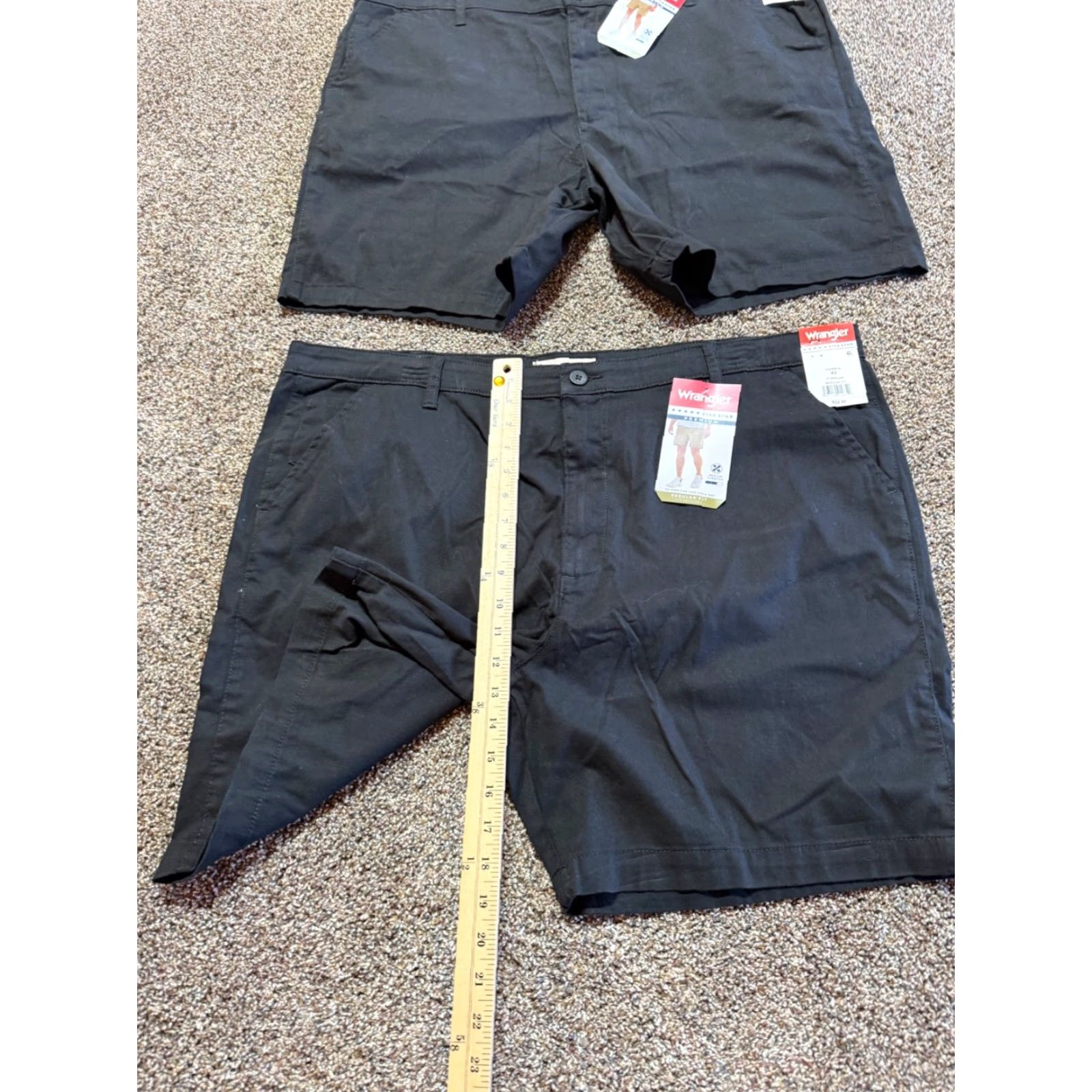 Wrangler Wrangler Mens Shorts 42 7" Inseam Black Flat Front Flex Stretch NEW TAGS LOT OF 2 Size US 42 / EU 58 - 3 Thumbnail