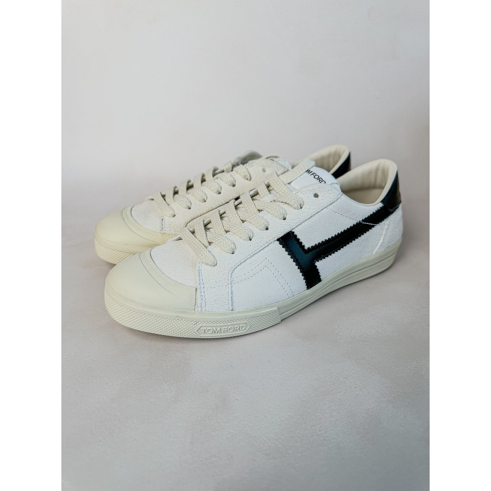 Tom Ford Tom Ford White Cambridge Suede Low Top Sneakers Size US 7 / IT 37 - 2 Thumbnail