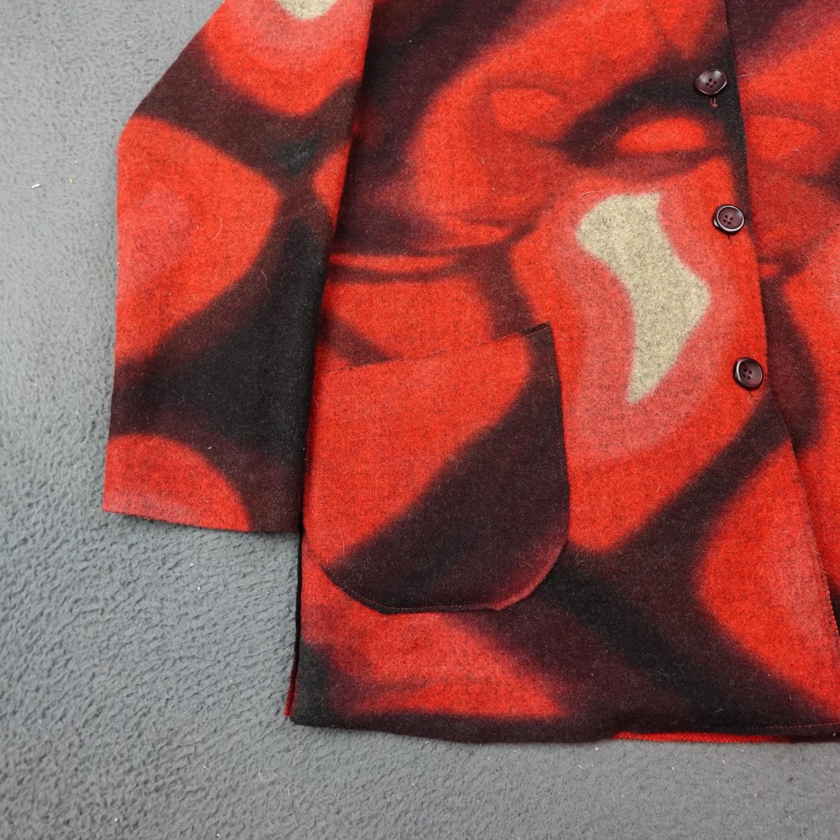 Vintage XYZ by Xiaoyan Lin Coat Womens M Red Wool Art Print Collarless Geometric Modern Jacket Urban Casual Men/Women? Size M / US 6-8 / IT 42-44 - 3 Thumbnail