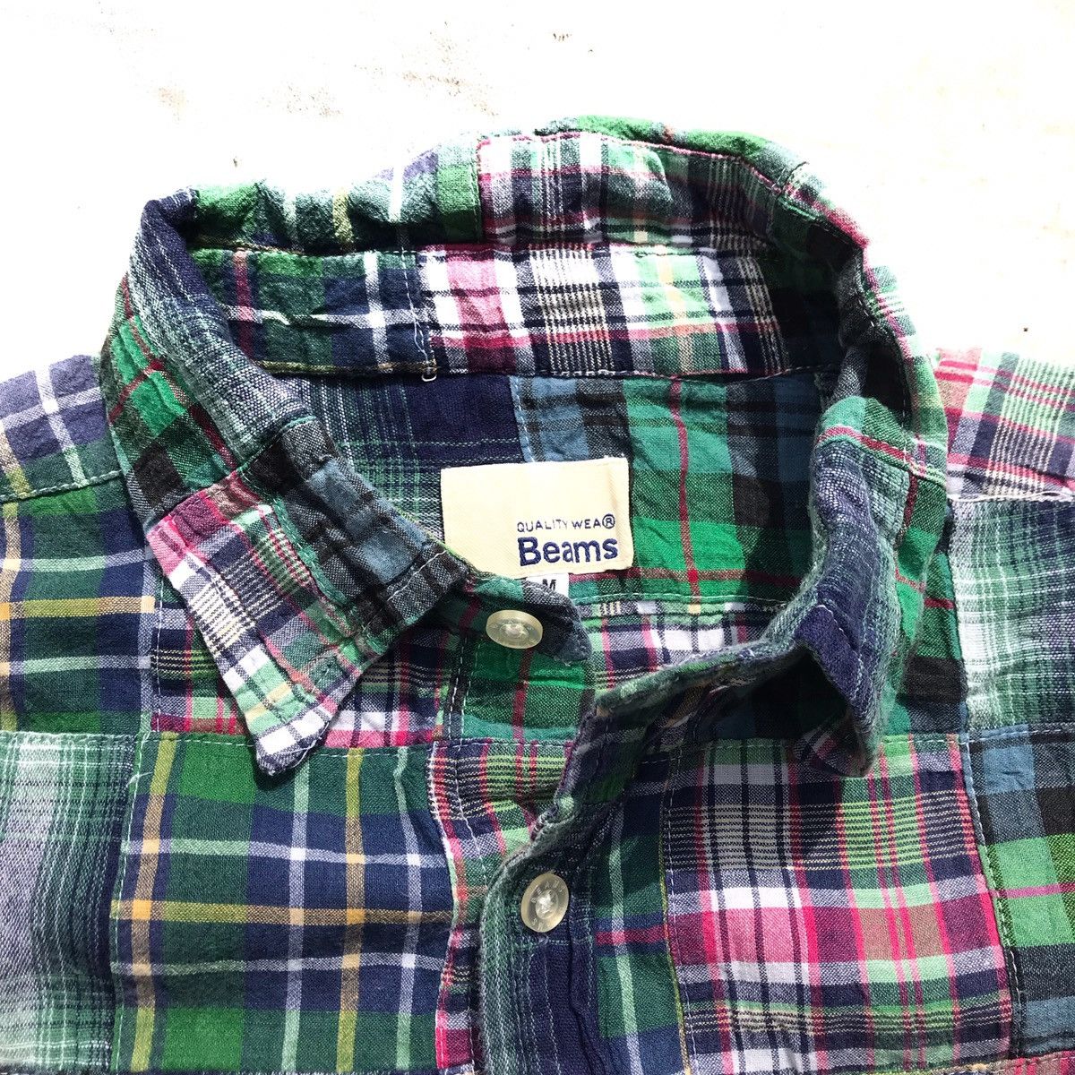 Beams Plus Vintage Beams Patchwork madrass military Shirt Union green Size US M / EU 48-50 / 2 - 3 Thumbnail
