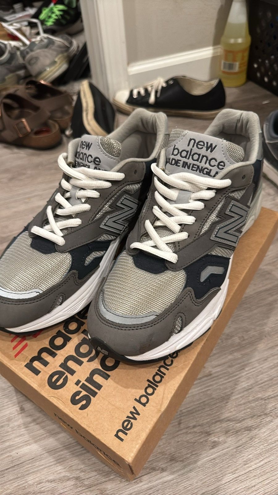 New Balance New Balance UK 920 Limited Silver w 3M Size US 9.5 / EU 42-43 - 1 Thumbnail