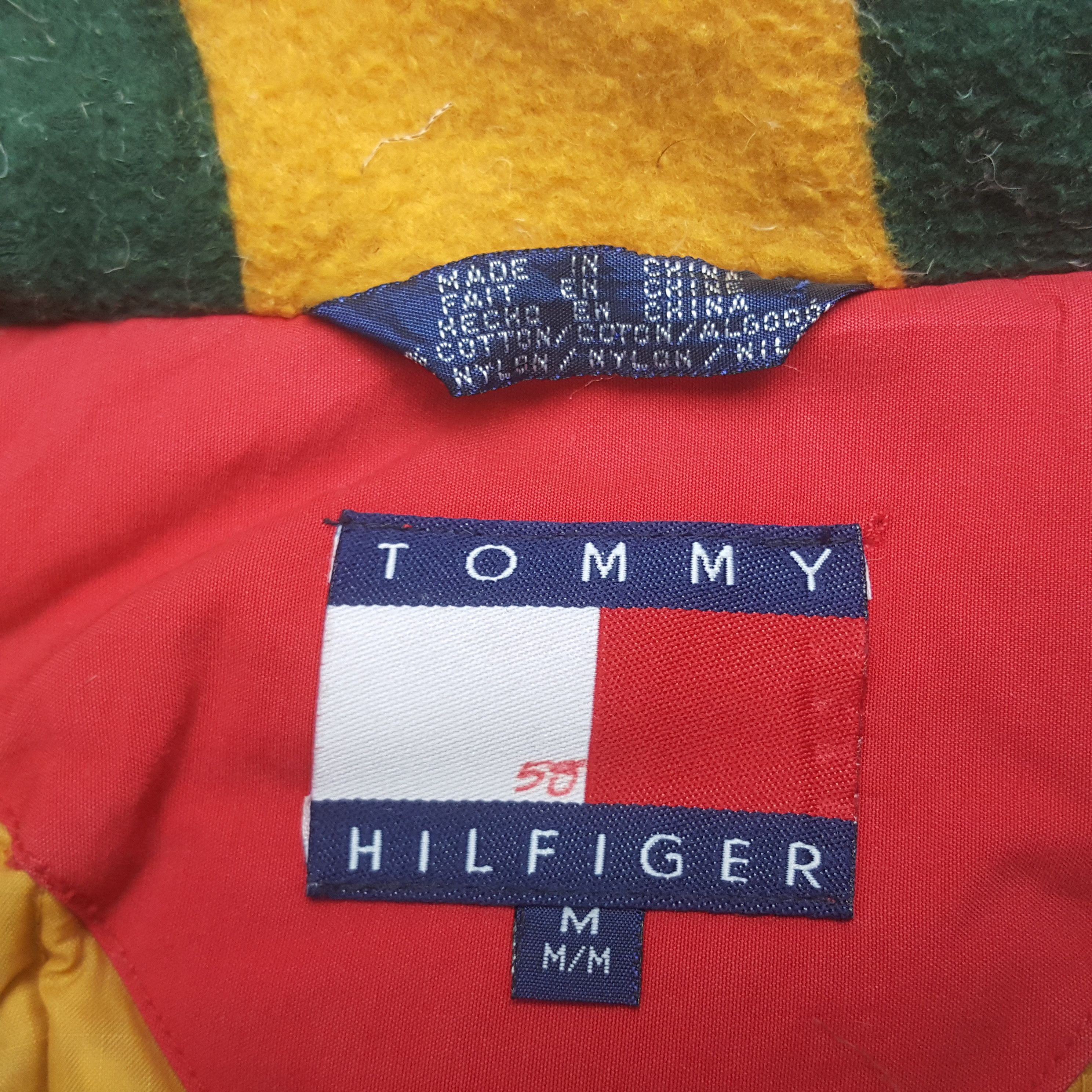 Tommy Hilfiger Vintage Tommy Hilfiger Puffer Jacket Size US M / EU 48-50 / 2 - 6 Thumbnail