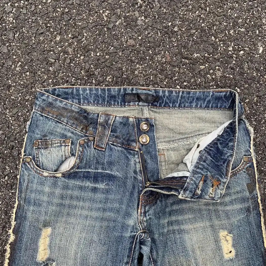 Japanese Brand JAPANESE RUSTY DIRTY DENIM 30x32 RIPPED FLARE BOOTCUT PANTS Size US 30 / EU 46 - 6 Thumbnail